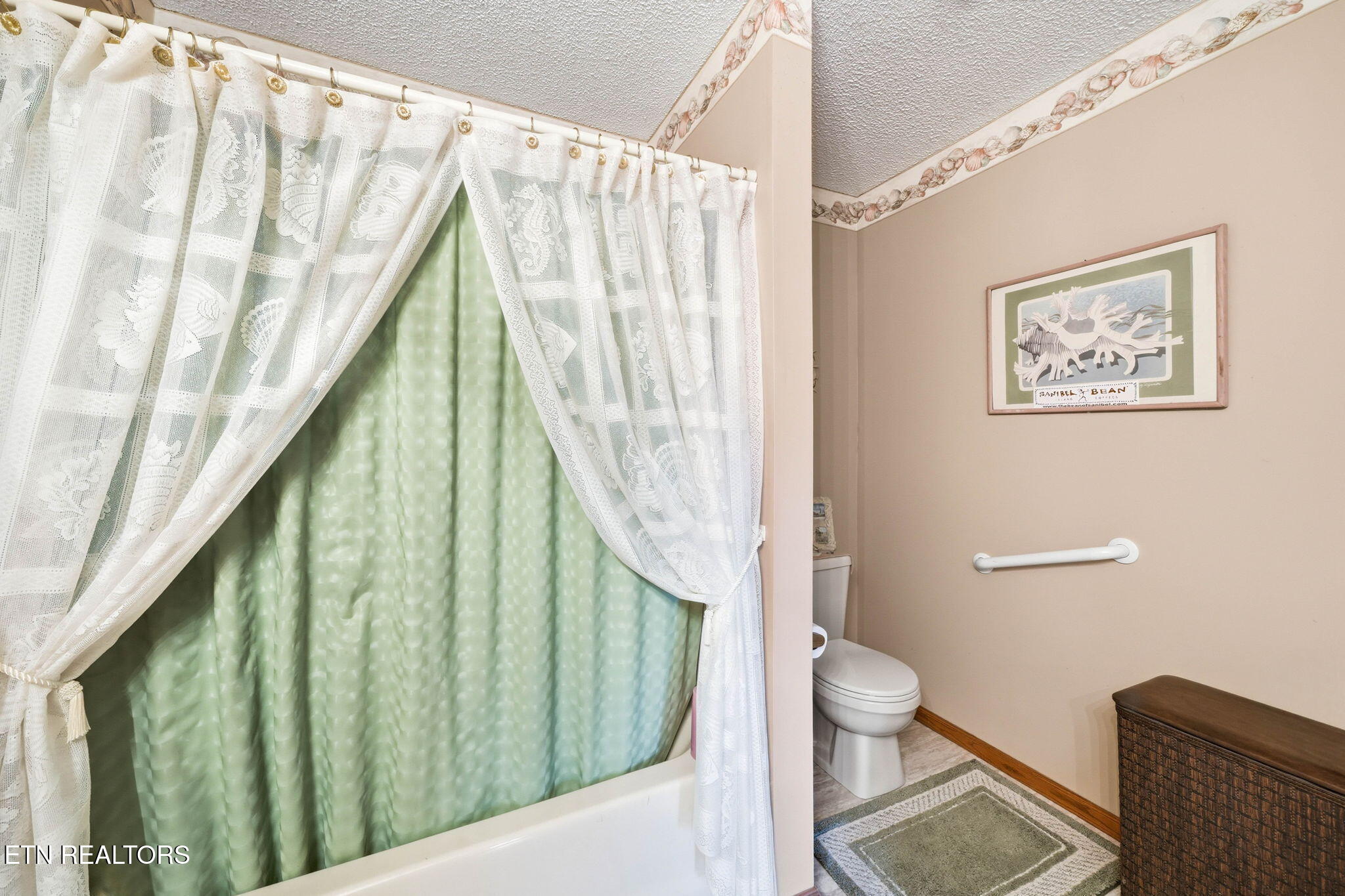 1435 Sparks Lane Sevierville TN 37876
