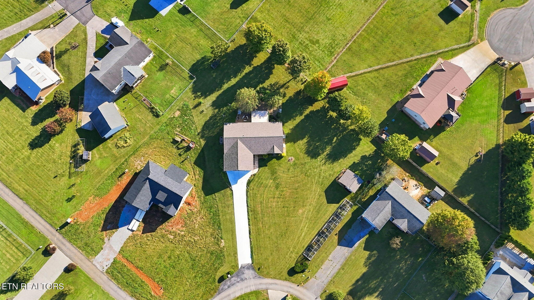 1435 Sparks Lane Sevierville TN 37876