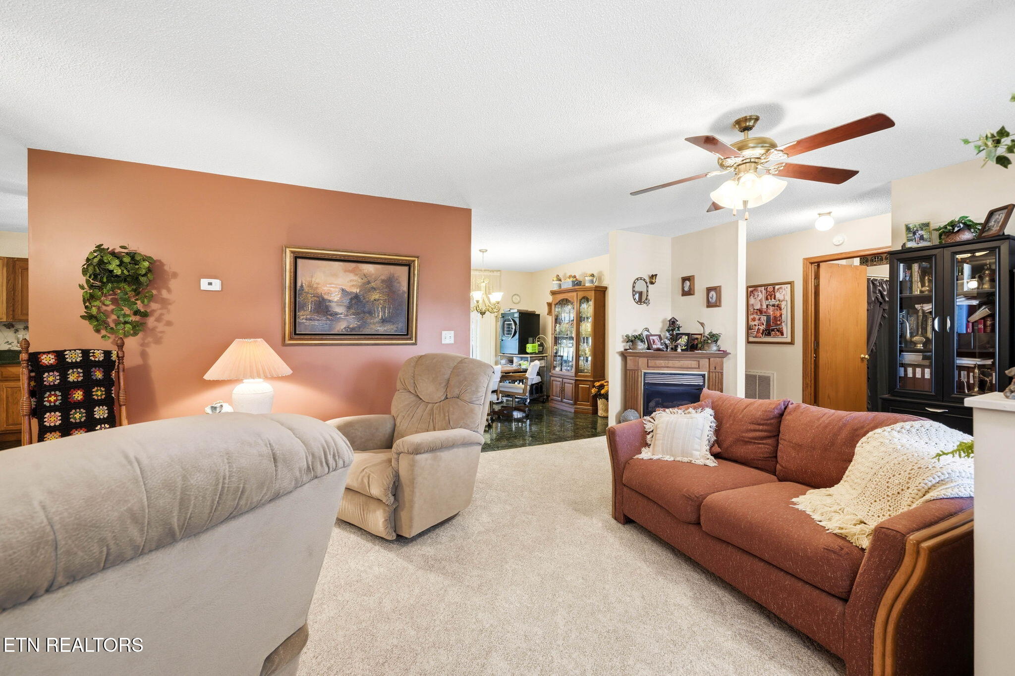 1435 Sparks Lane Sevierville TN 37876