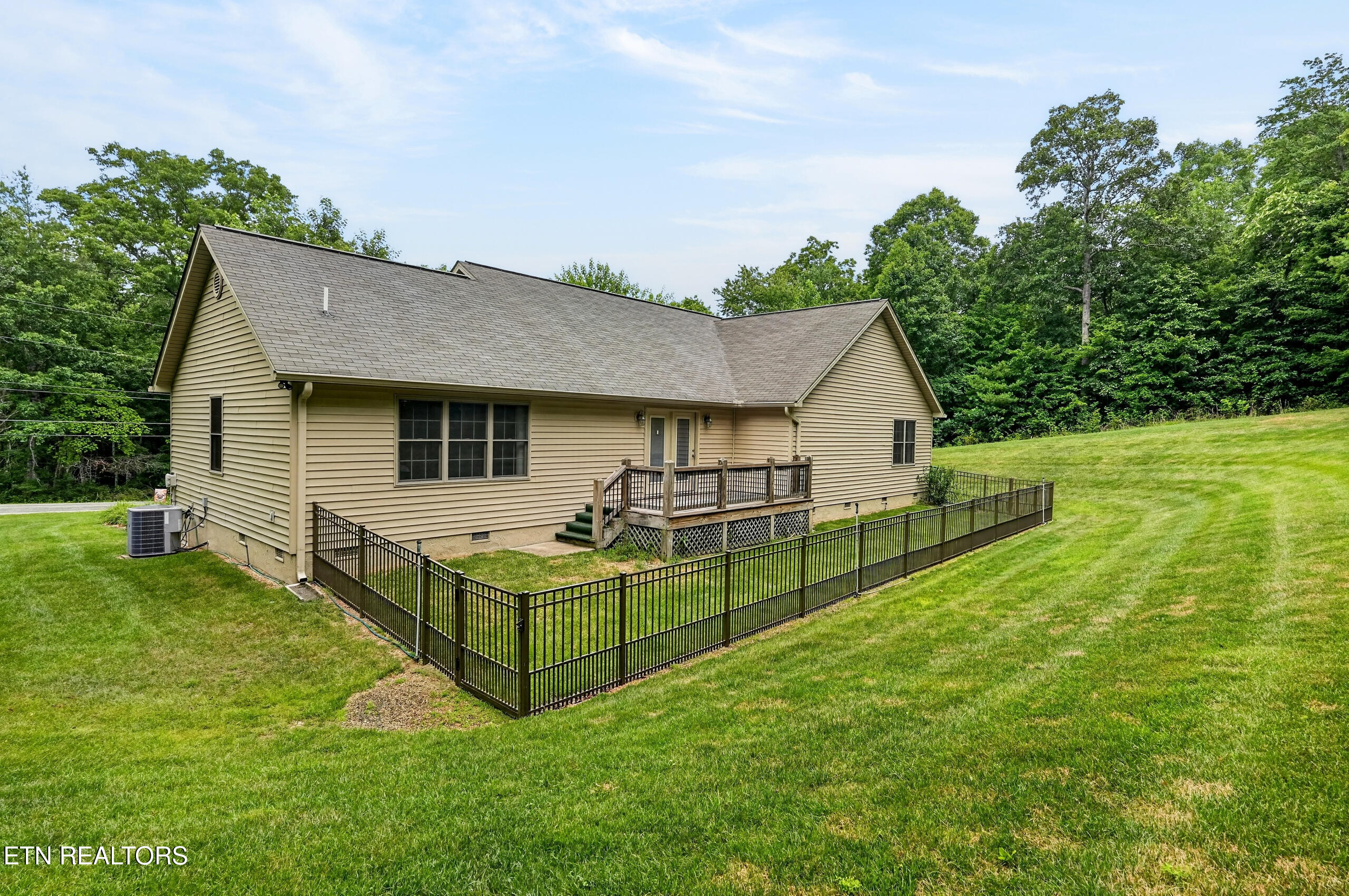 144 Windsor Road Crossville TN 38558