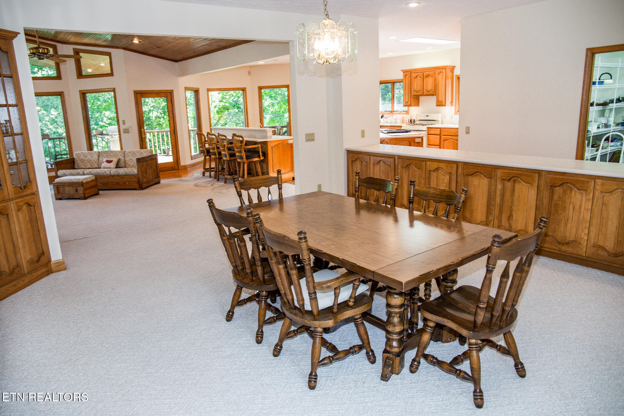 12 Brixton Lane Crossville TN 38558