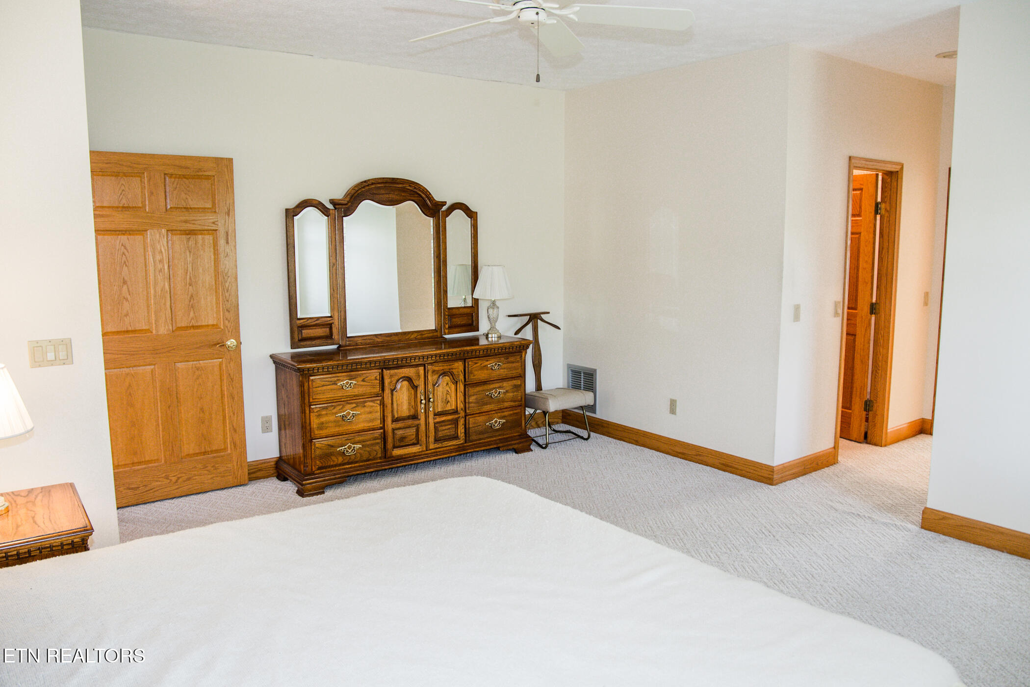 12 Brixton Lane Crossville TN 38558