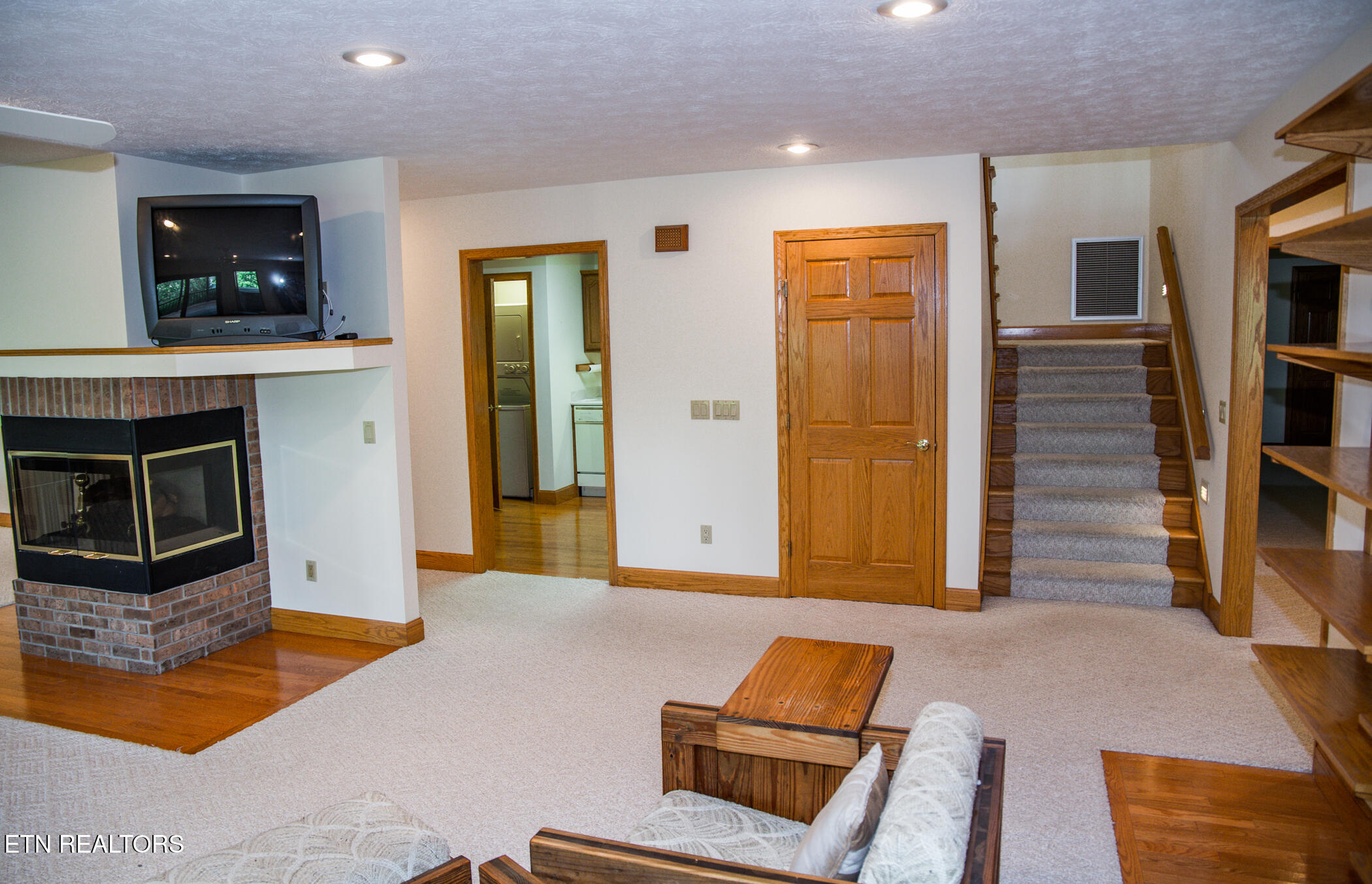 12 Brixton Lane Crossville TN 38558