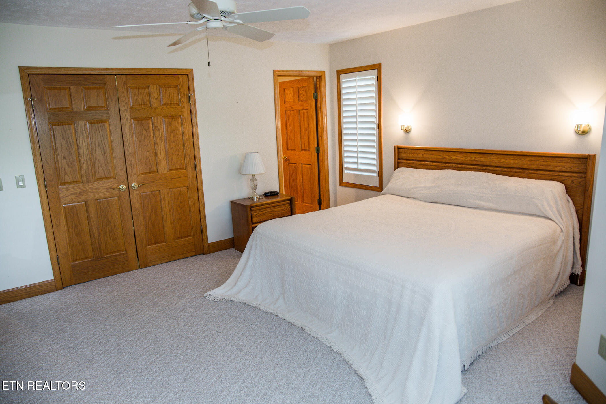 12 Brixton Lane Crossville TN 38558