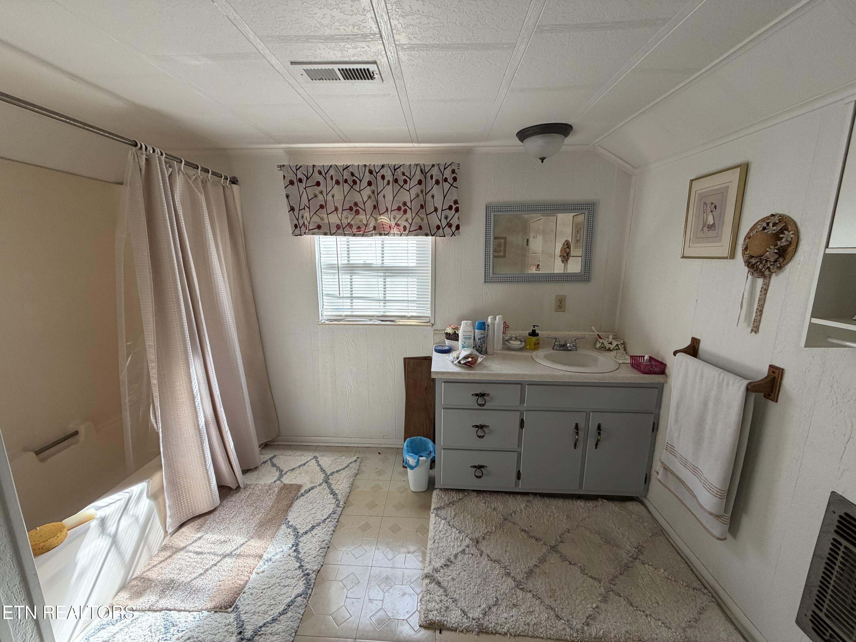 4016 Lone Mountain Road New Tazewell TN 37825