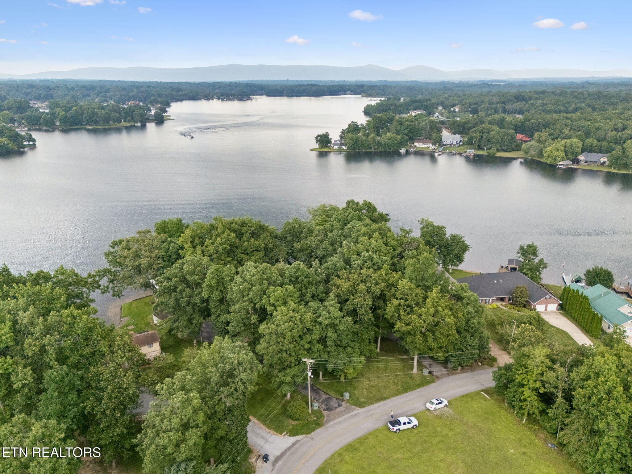 8721 Cherokee Trail Crossville TN 38572