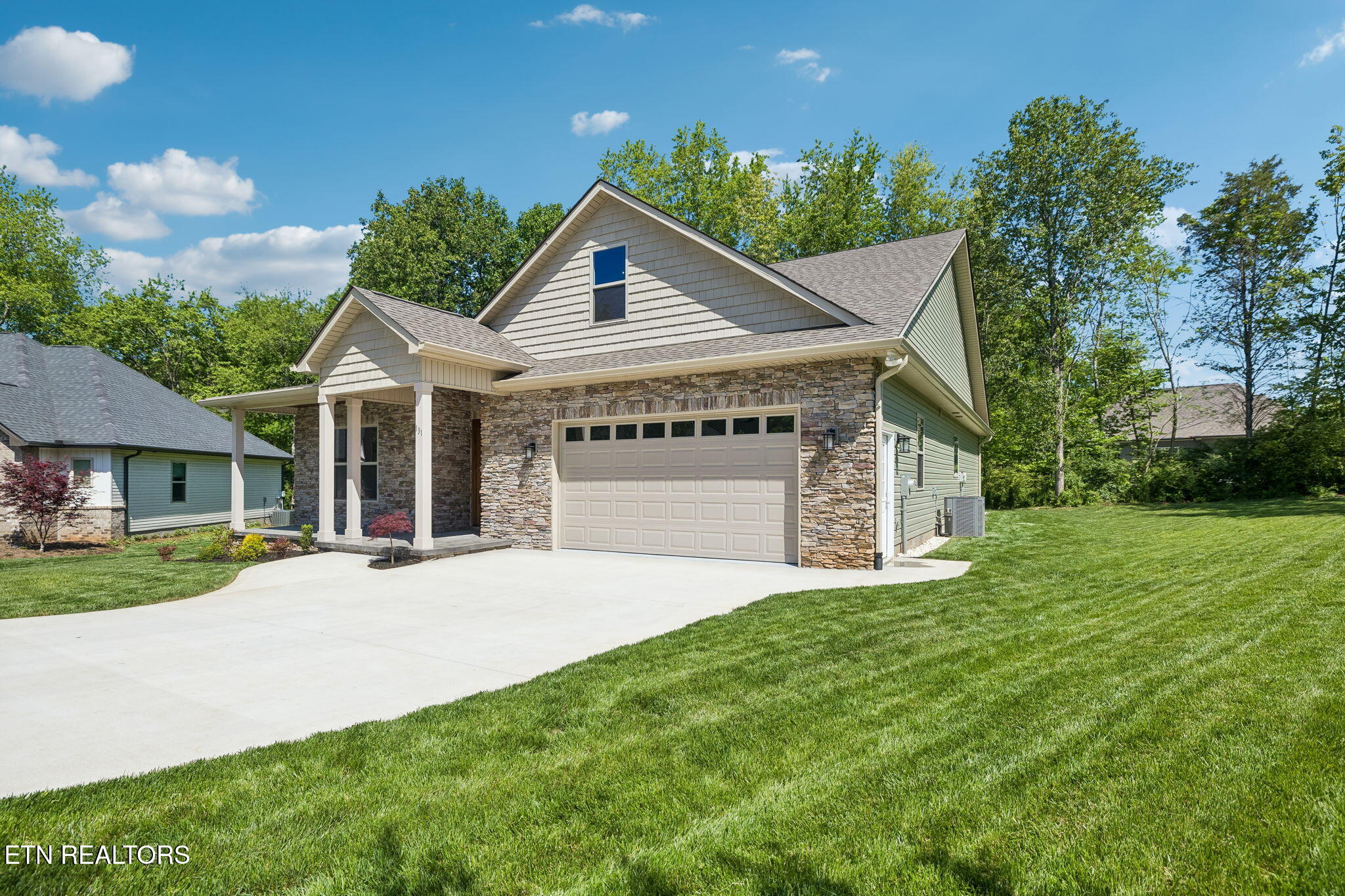 131 Utsesti Lane Loudon TN 37774