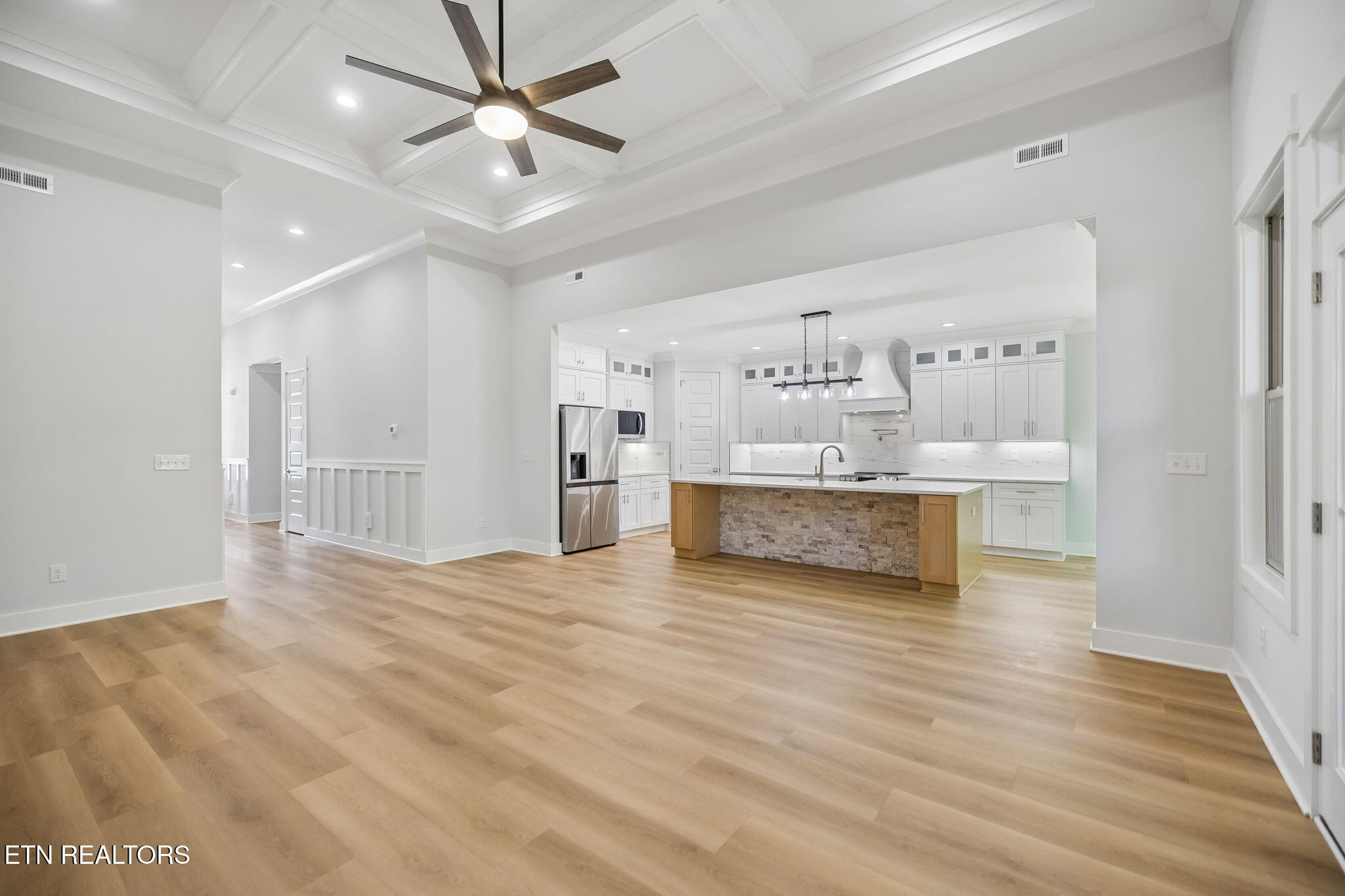 131 Utsesti Lane Loudon TN 37774
