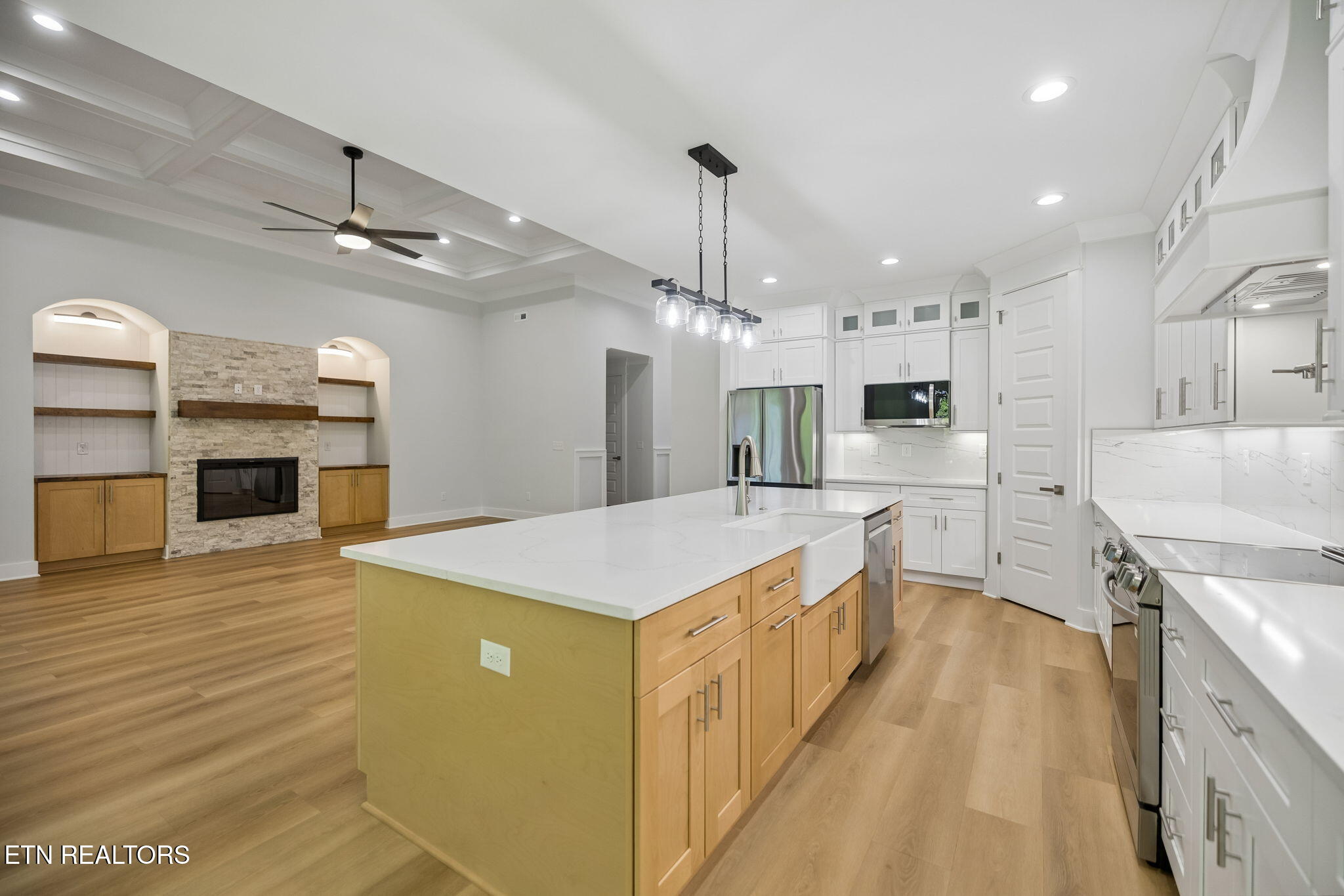 131 Utsesti Lane Loudon TN 37774