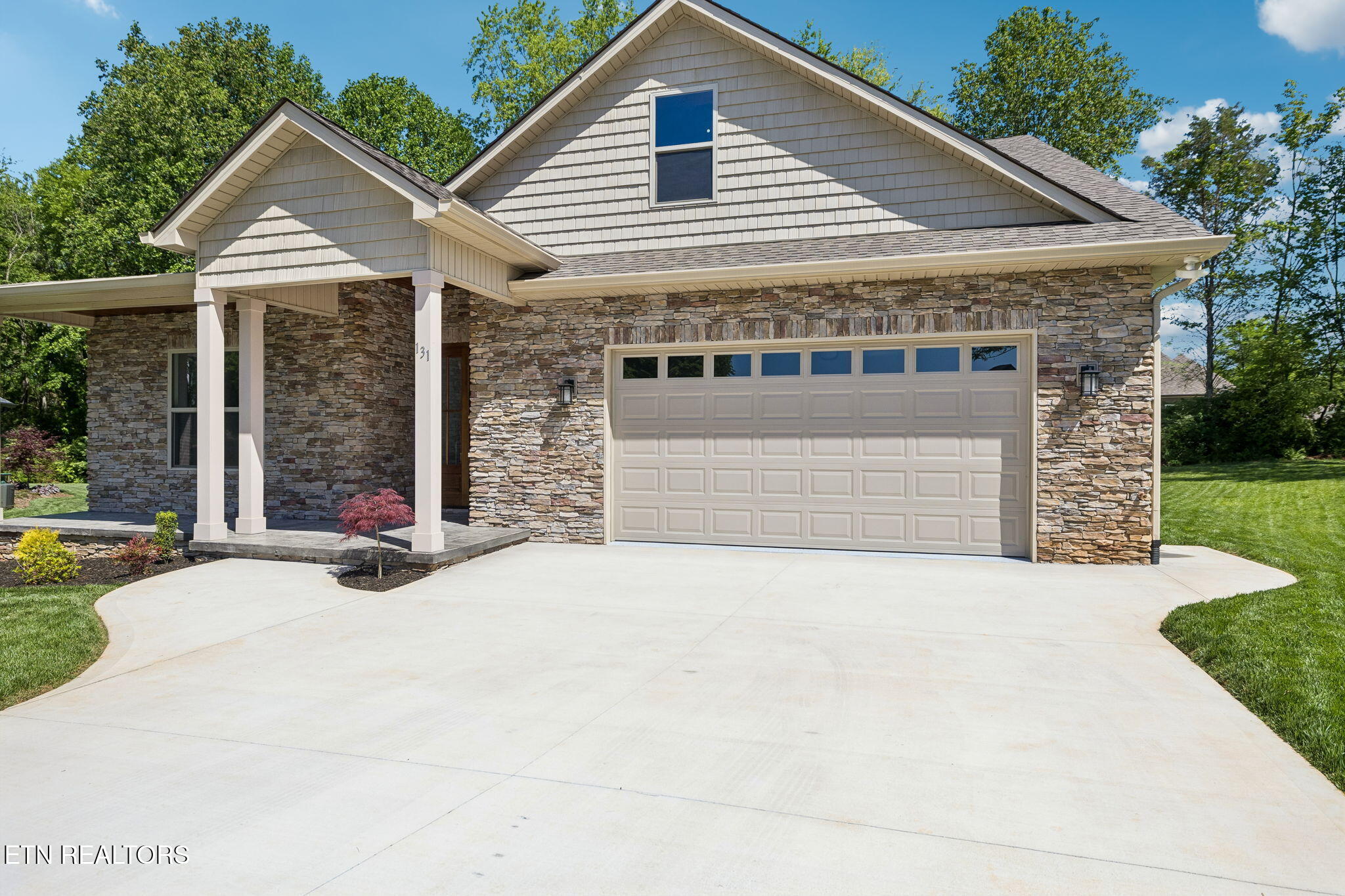 131 Utsesti Lane Loudon TN 37774