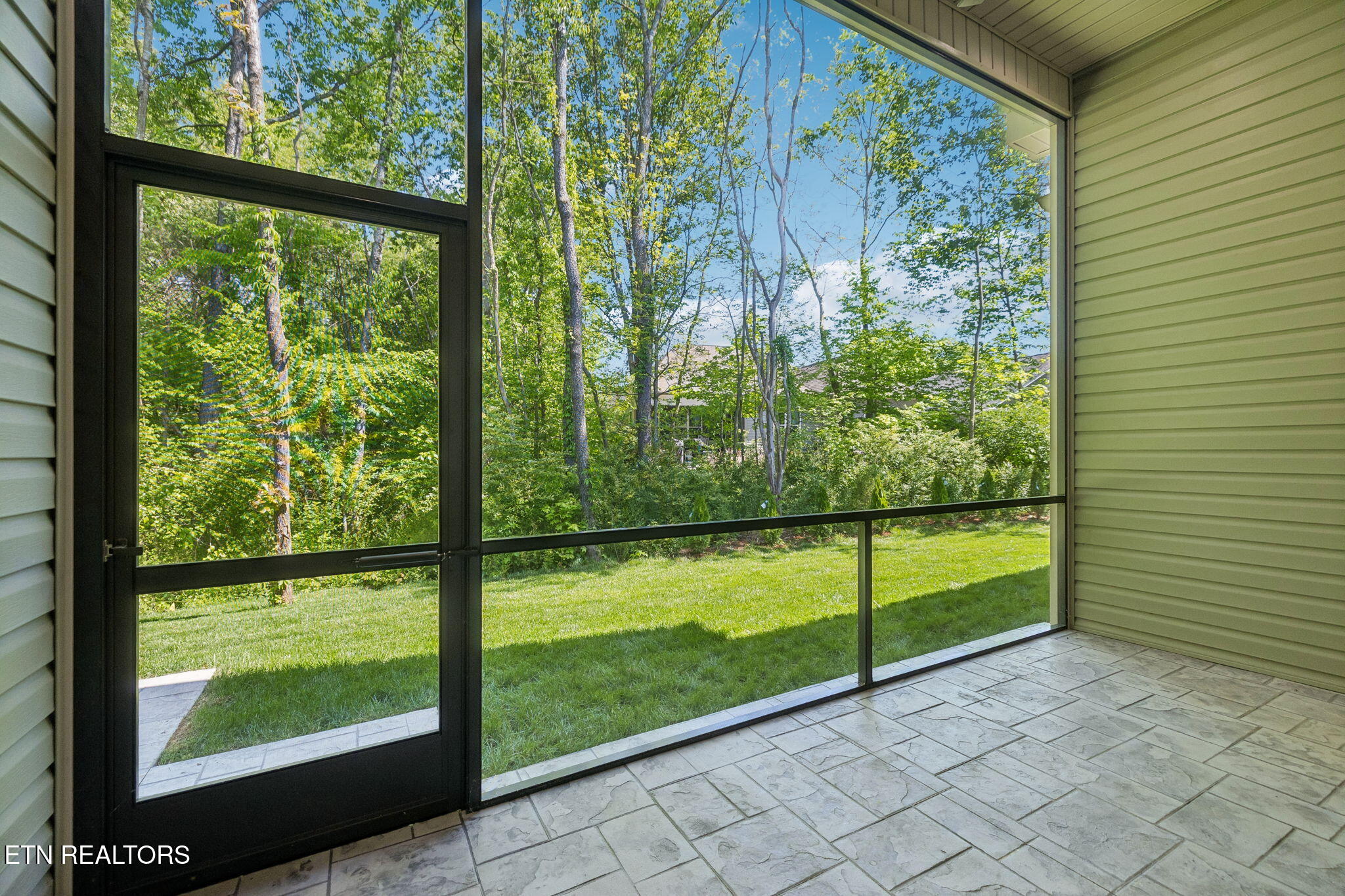 131 Utsesti Lane Loudon TN 37774
