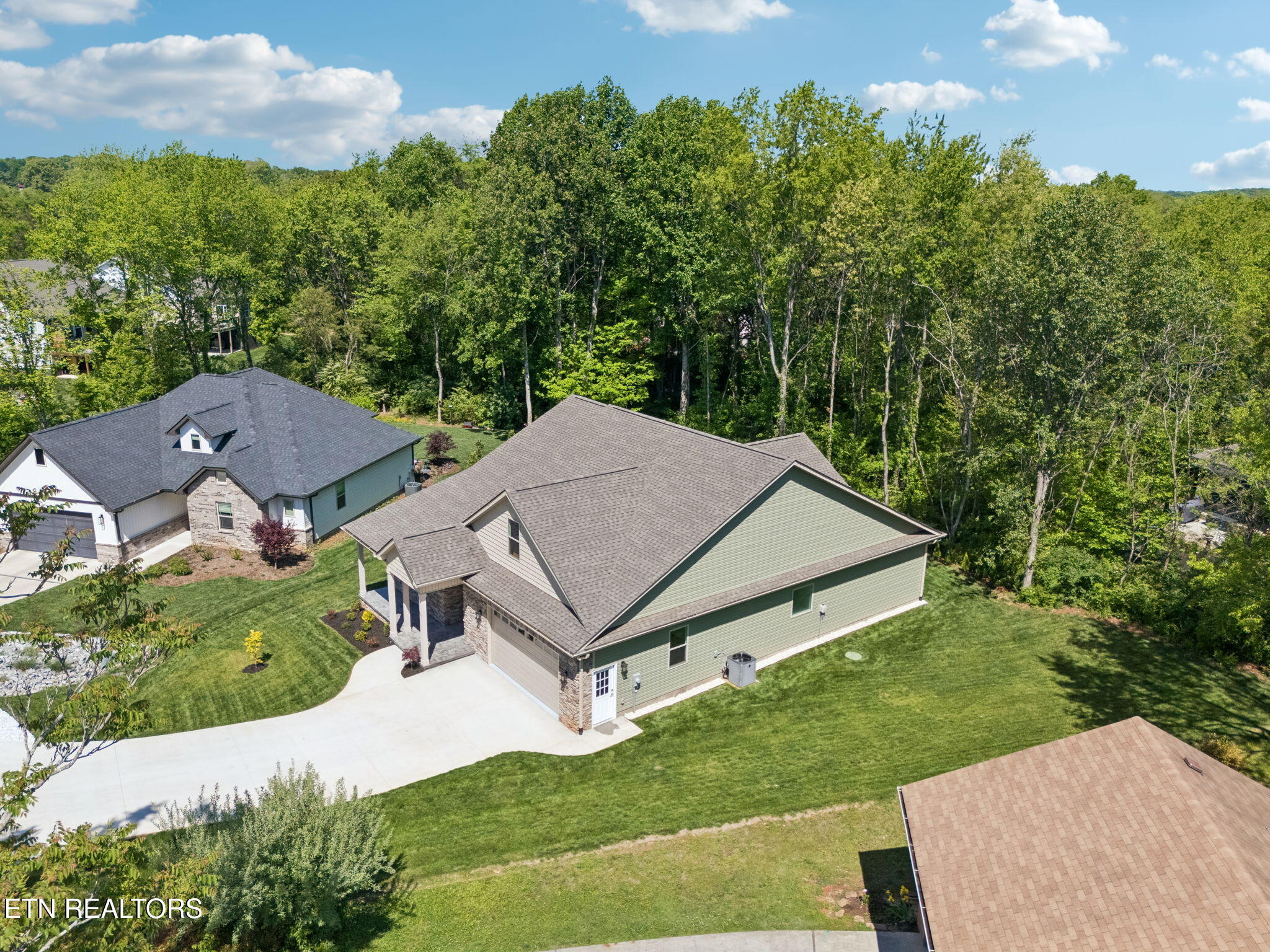 131 Utsesti Lane Loudon TN 37774