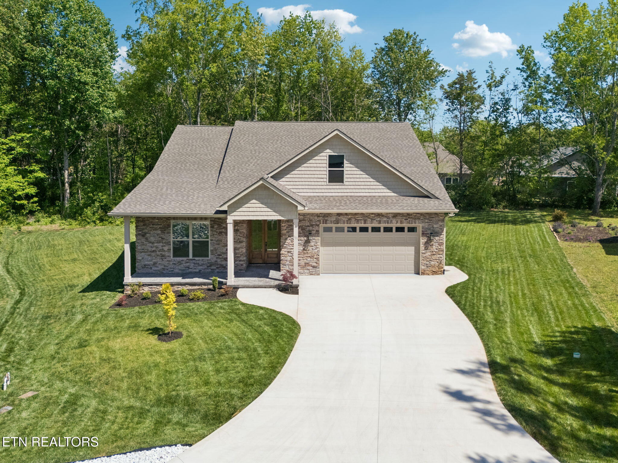 131 Utsesti Lane Loudon TN 37774