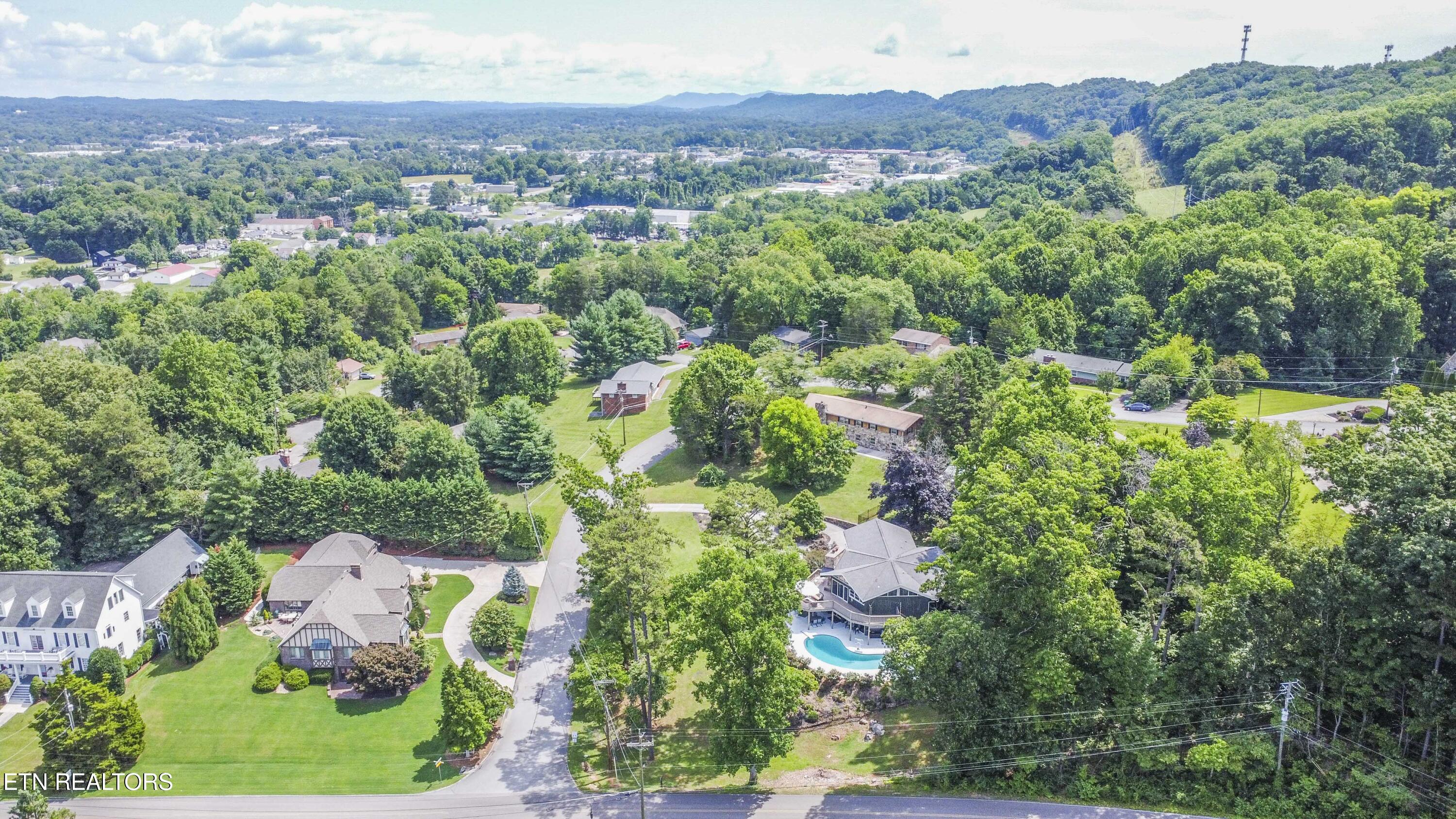 6809 Beaver Brook Drive Knoxville TN 37918