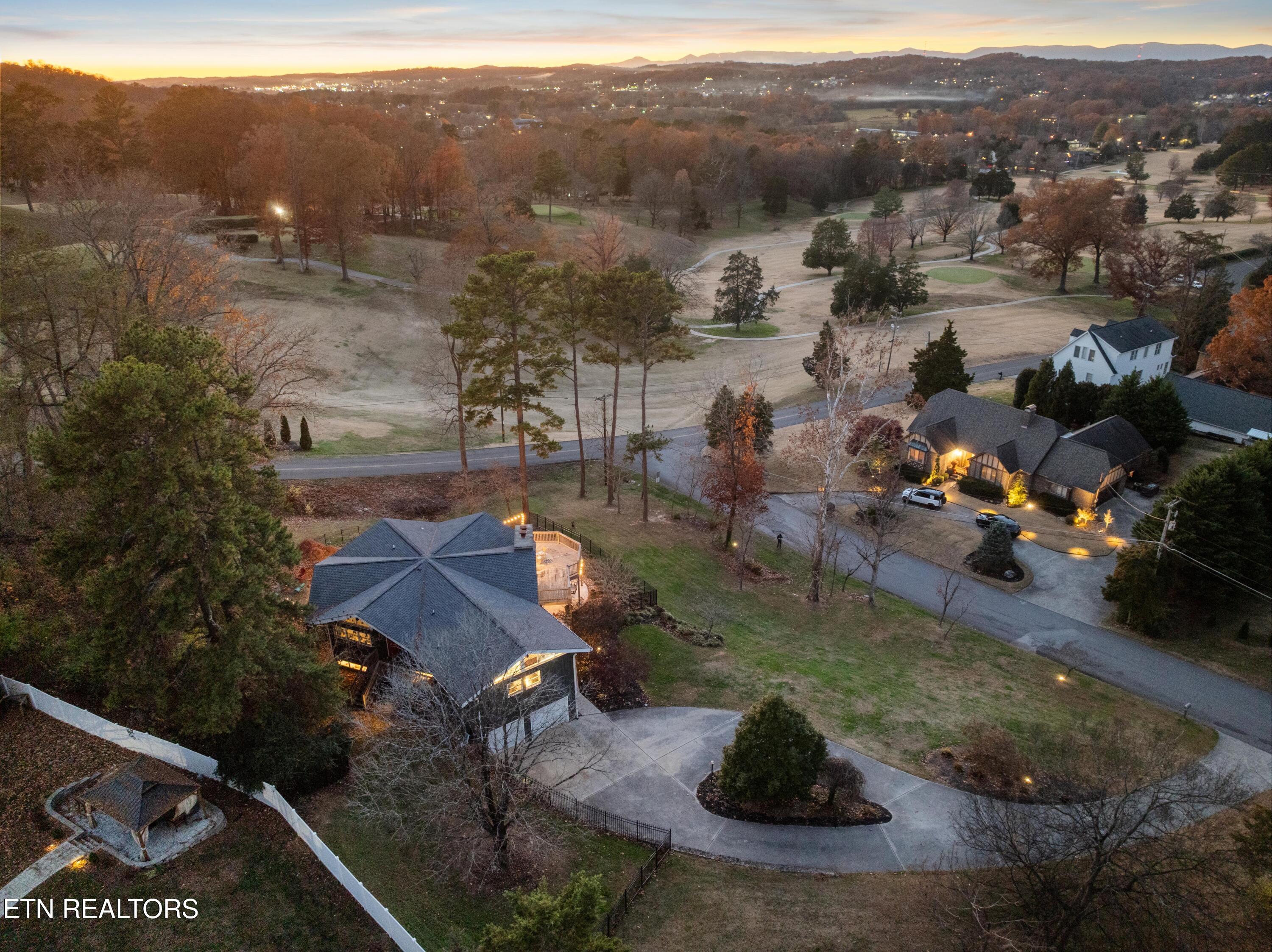 6809 Beaver Brook Drive Knoxville TN 37918