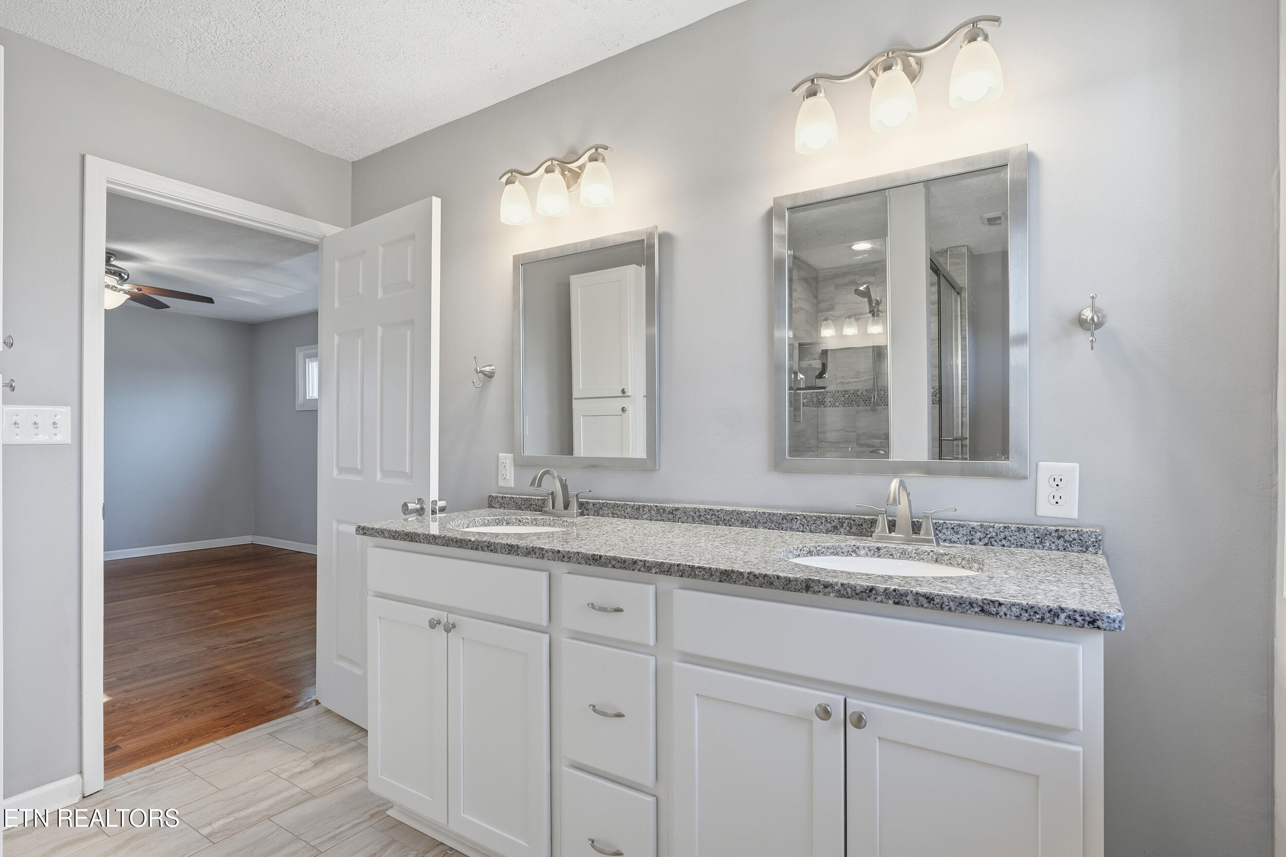 301 NW Portsmouth Road Knoxville TN 37909