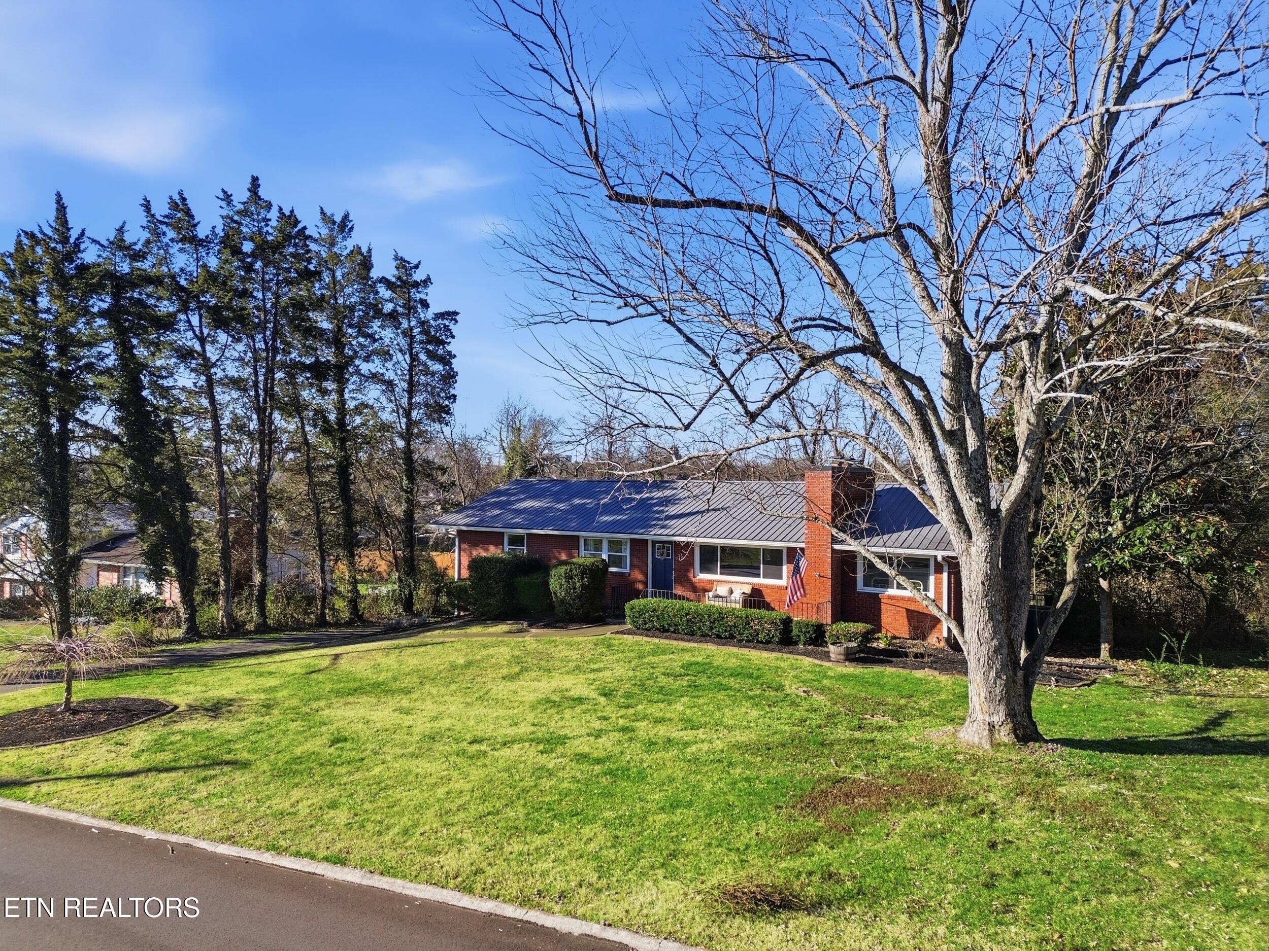 301 NW Portsmouth Road Knoxville TN 37909