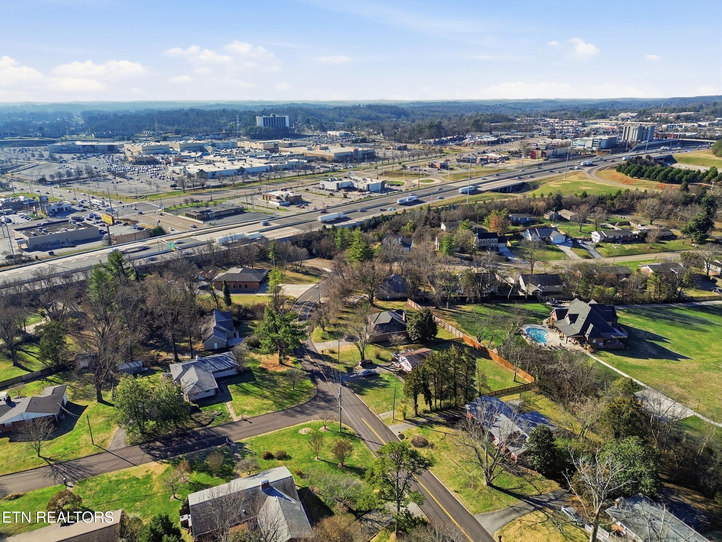 301 NW Portsmouth Road Knoxville TN 37909