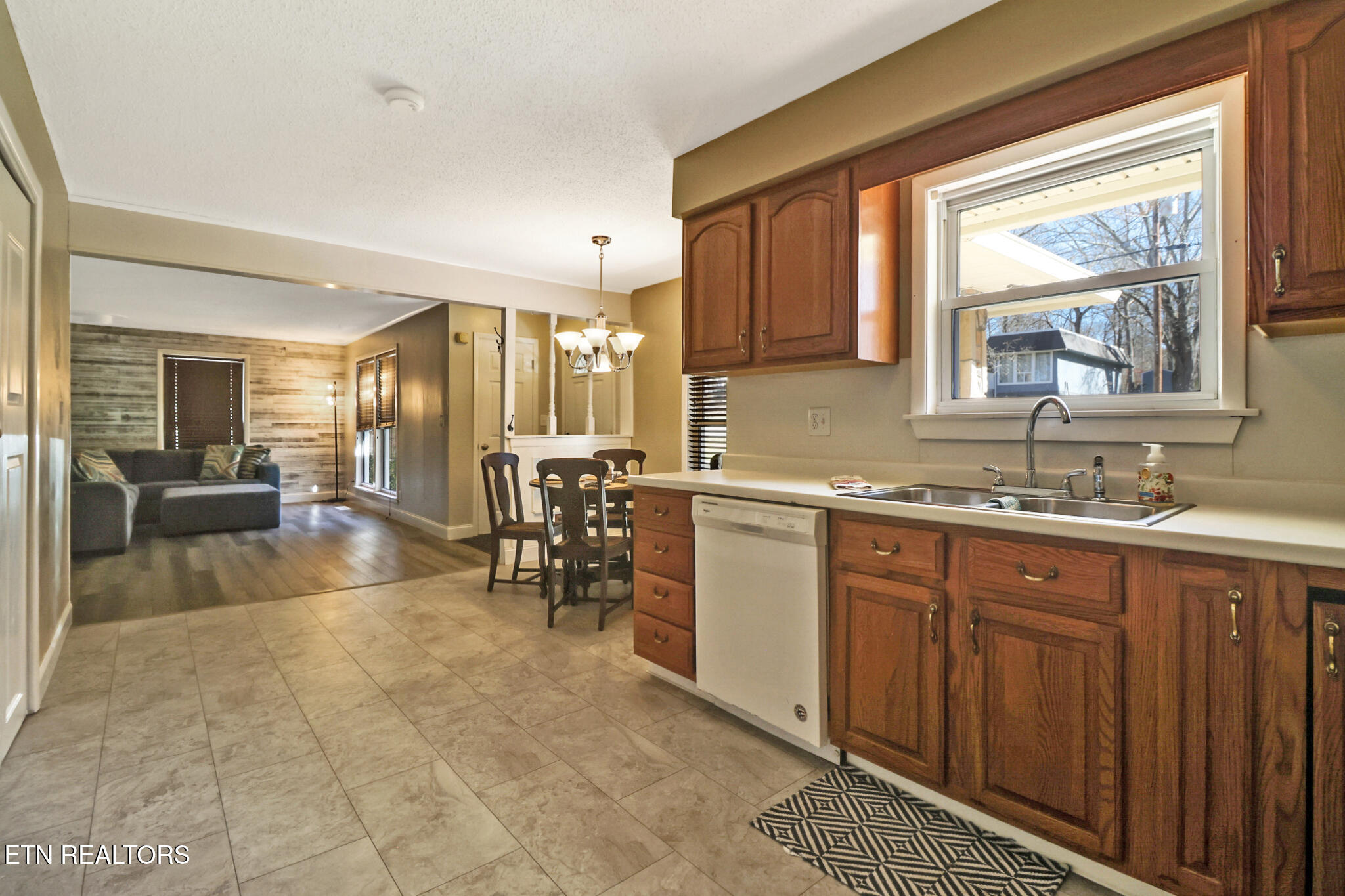 129 Lakeshire Drive Crossville TN 38558
