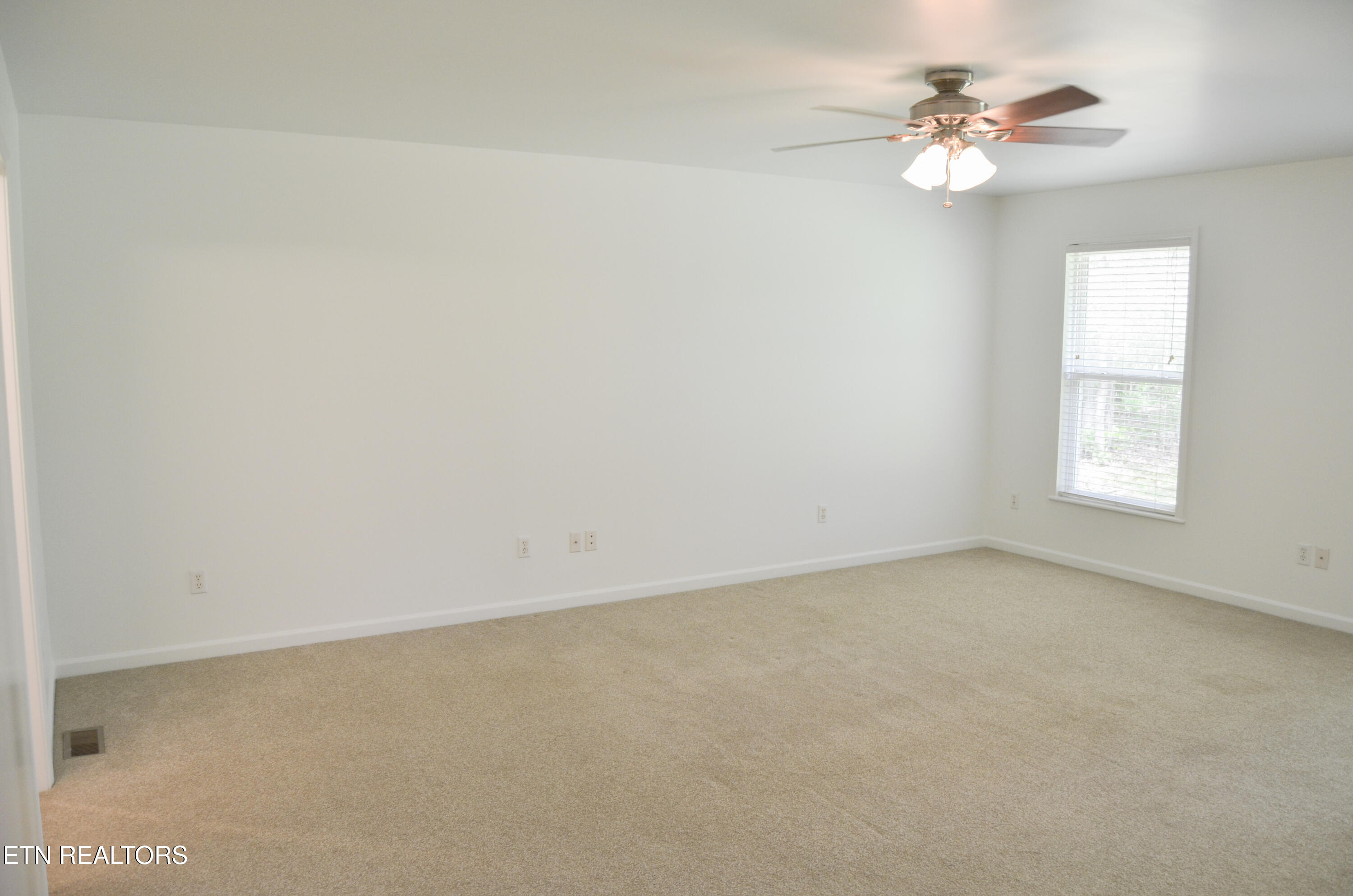 329 Hilltop Drive Crossville TN 38555