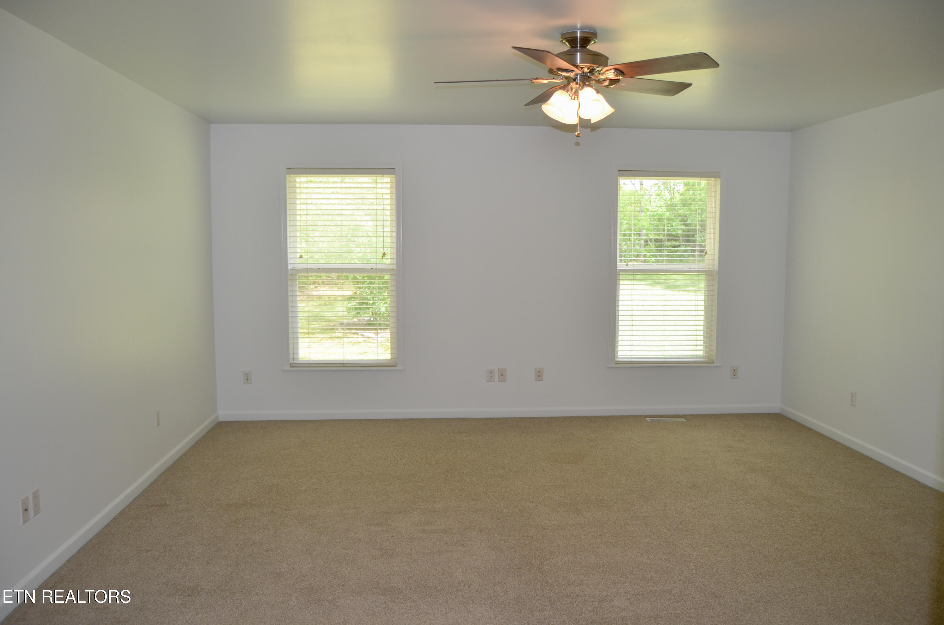 329 Hilltop Drive Crossville TN 38555