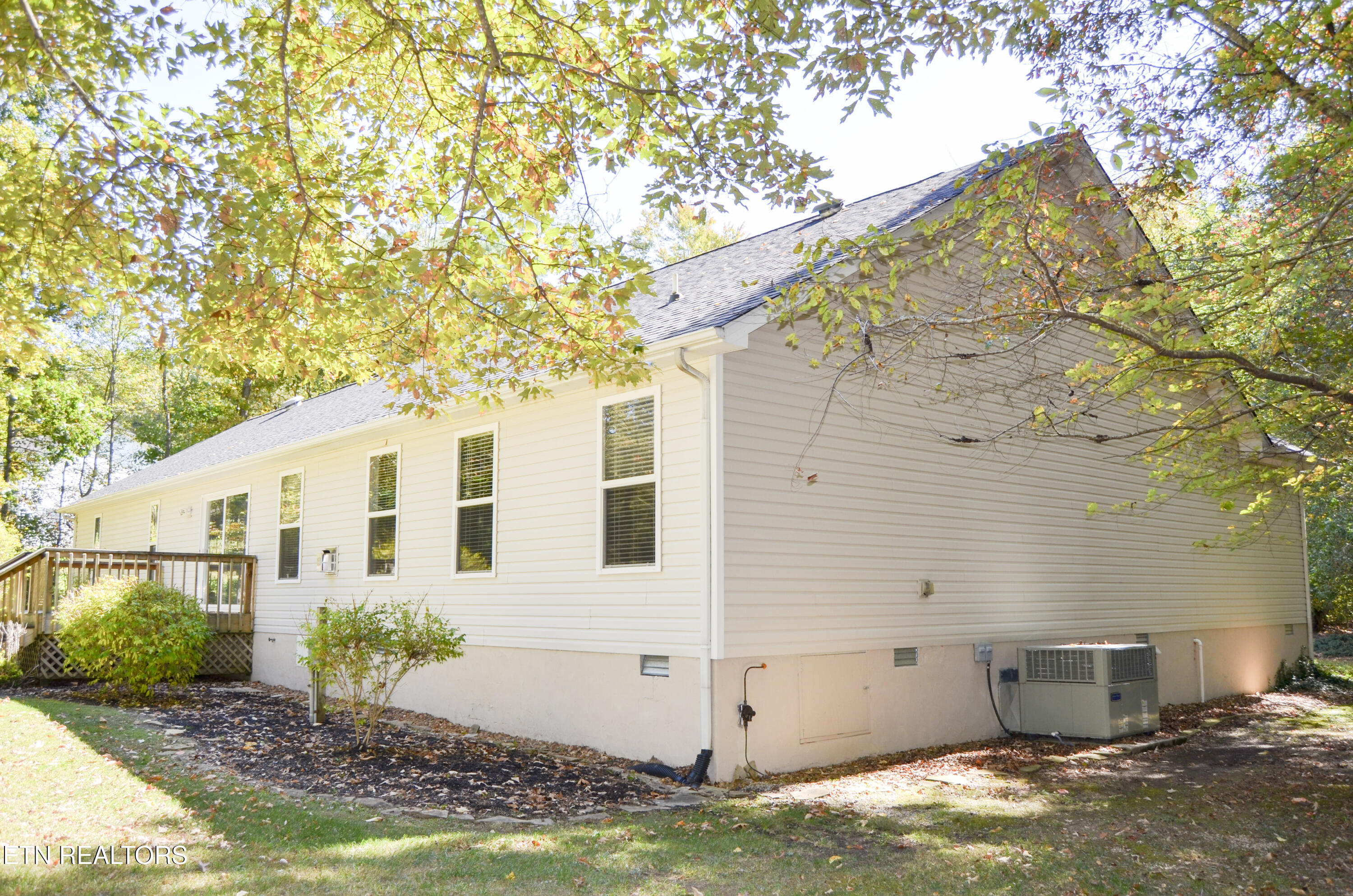 329 Hilltop Drive Crossville TN 38555