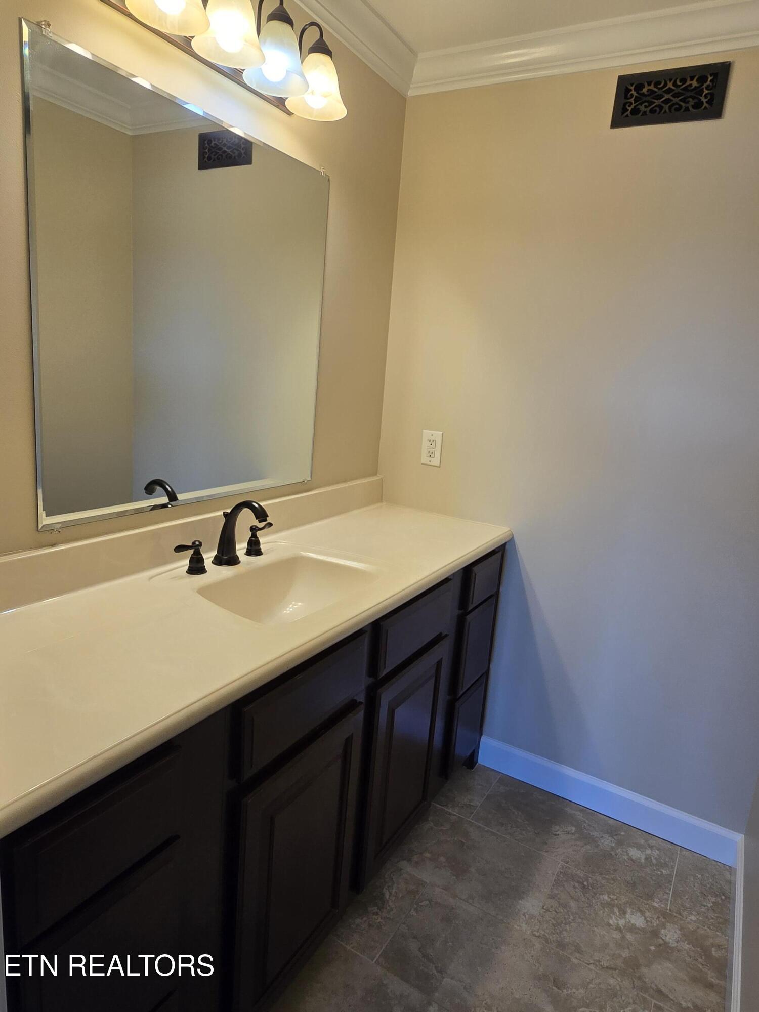 903 Frontier Circle Friendsville TN 37737
