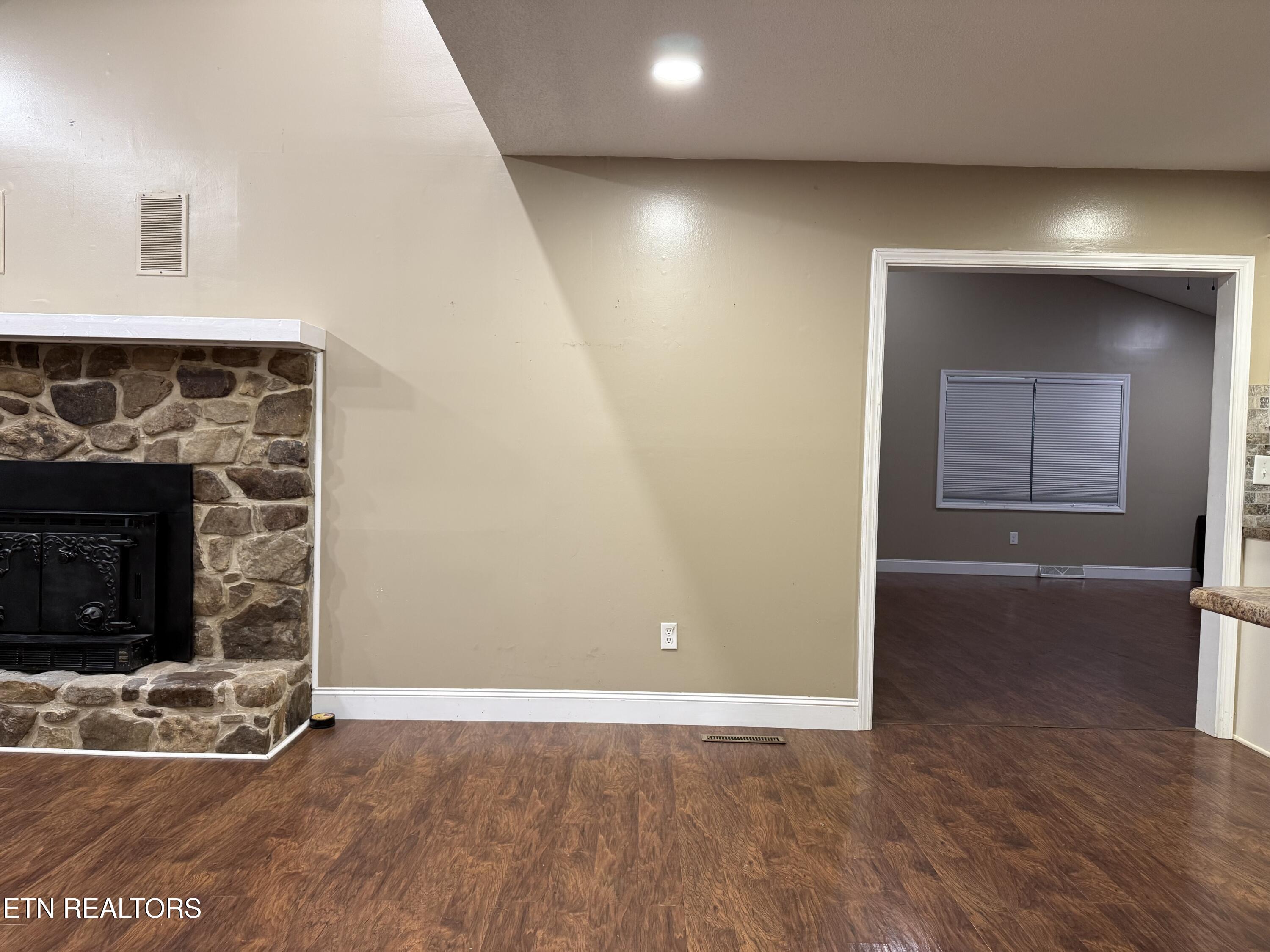 459 Dogwood Lane Jacksboro TN 37757