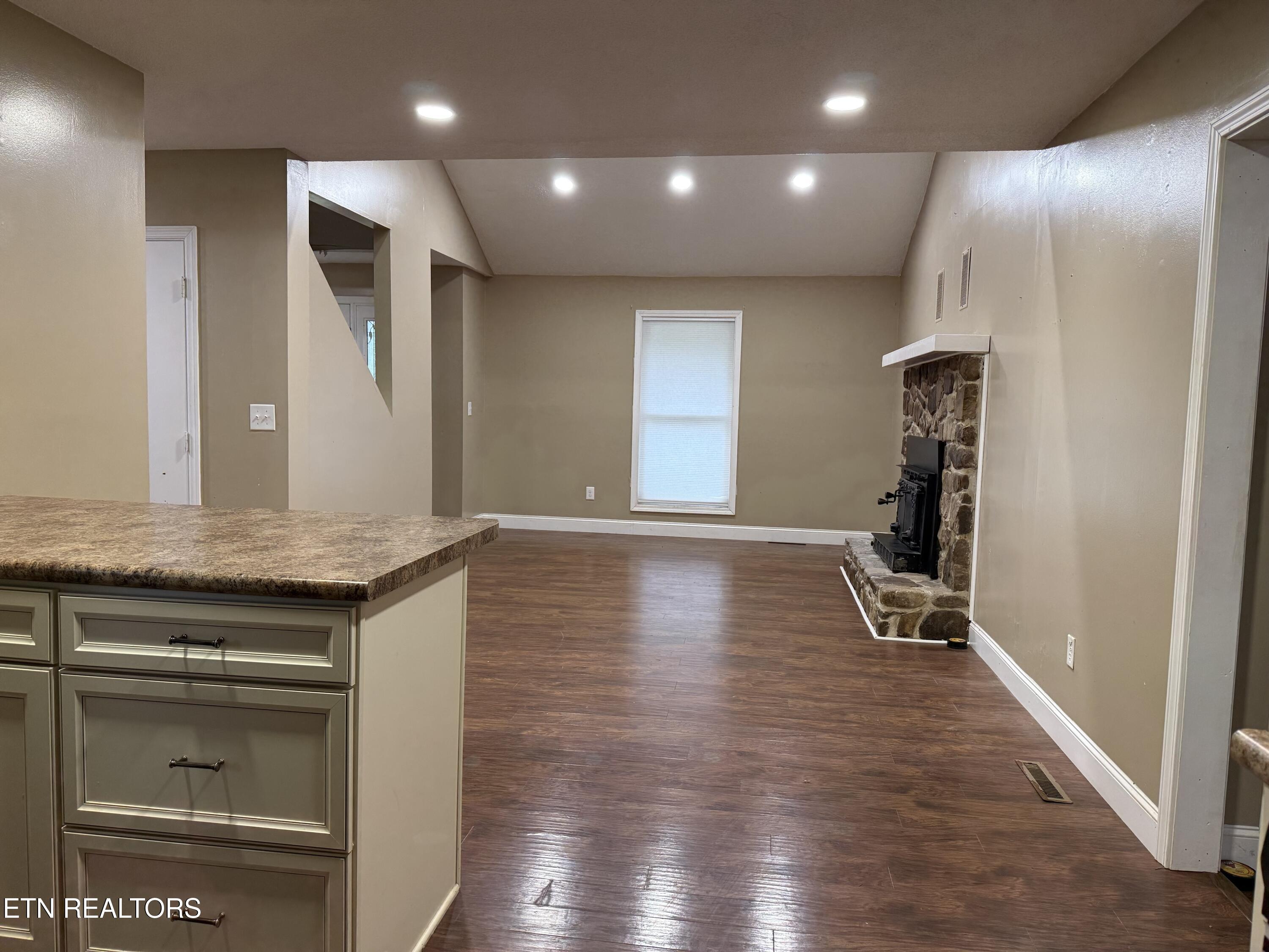 459 Dogwood Lane Jacksboro TN 37757