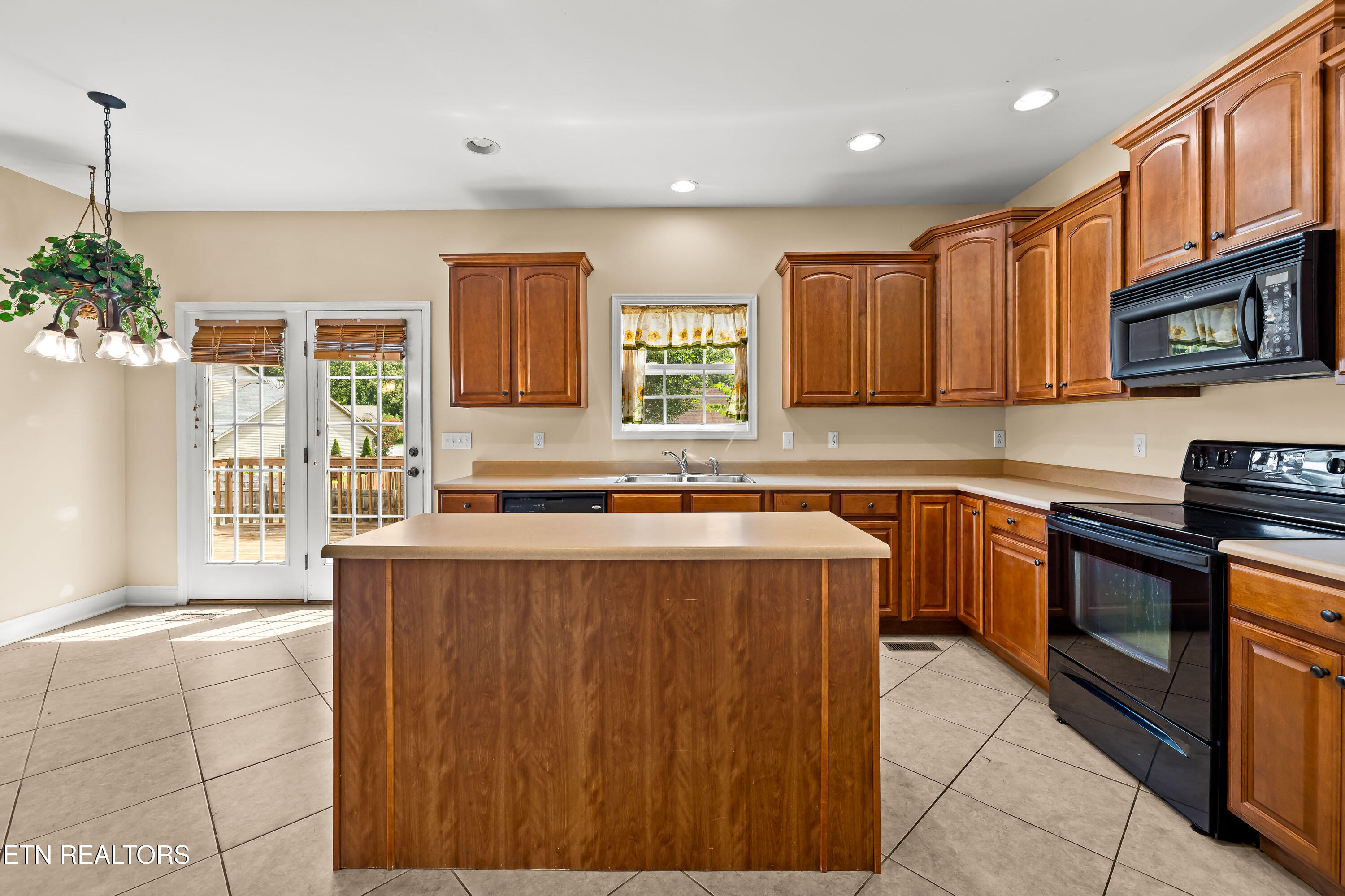 824 Mackenzie Drive Maryville TN 37804