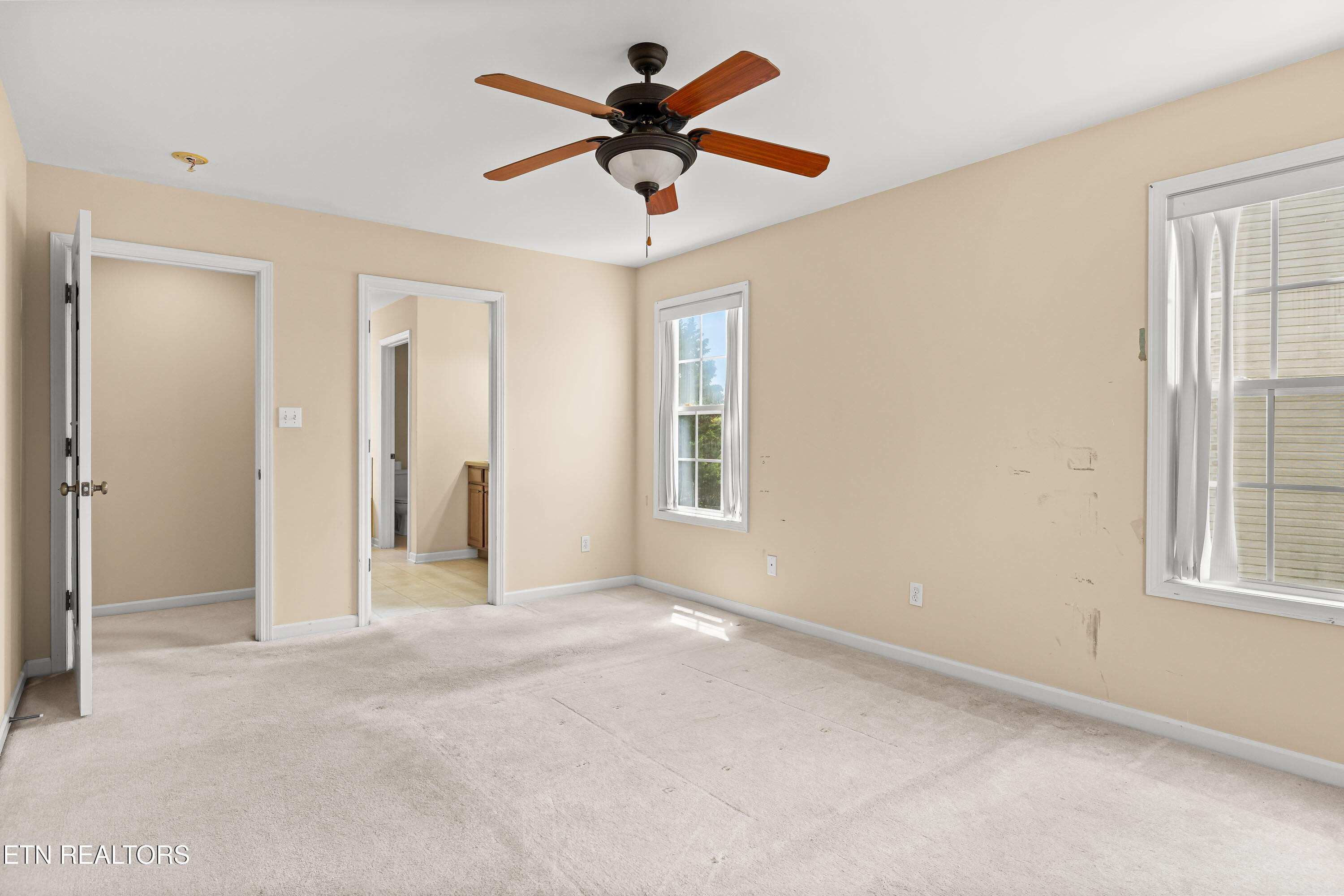 824 Mackenzie Drive Maryville TN 37804