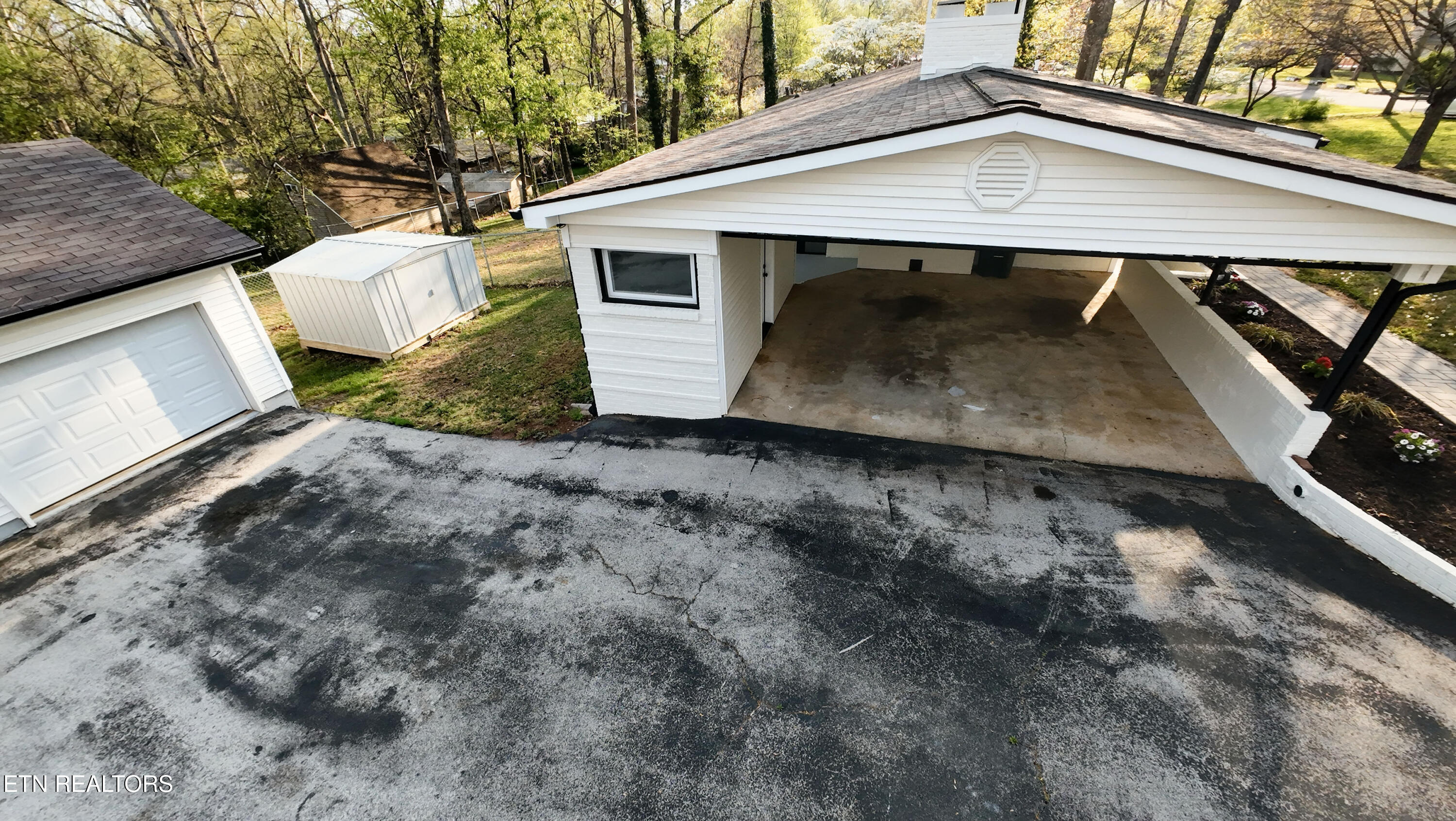 2212 Ridgecrest Drive Maryville TN 37803