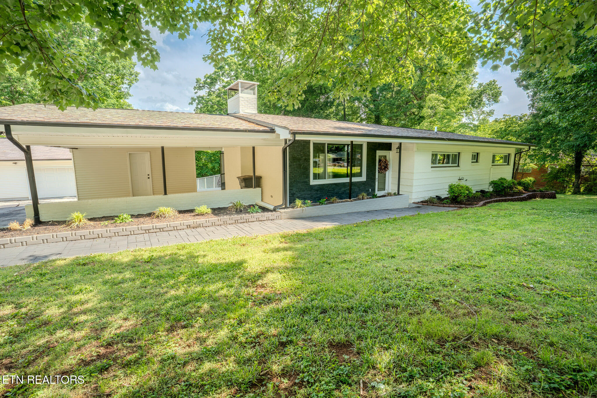 2212 Ridgecrest Drive Maryville TN 37803