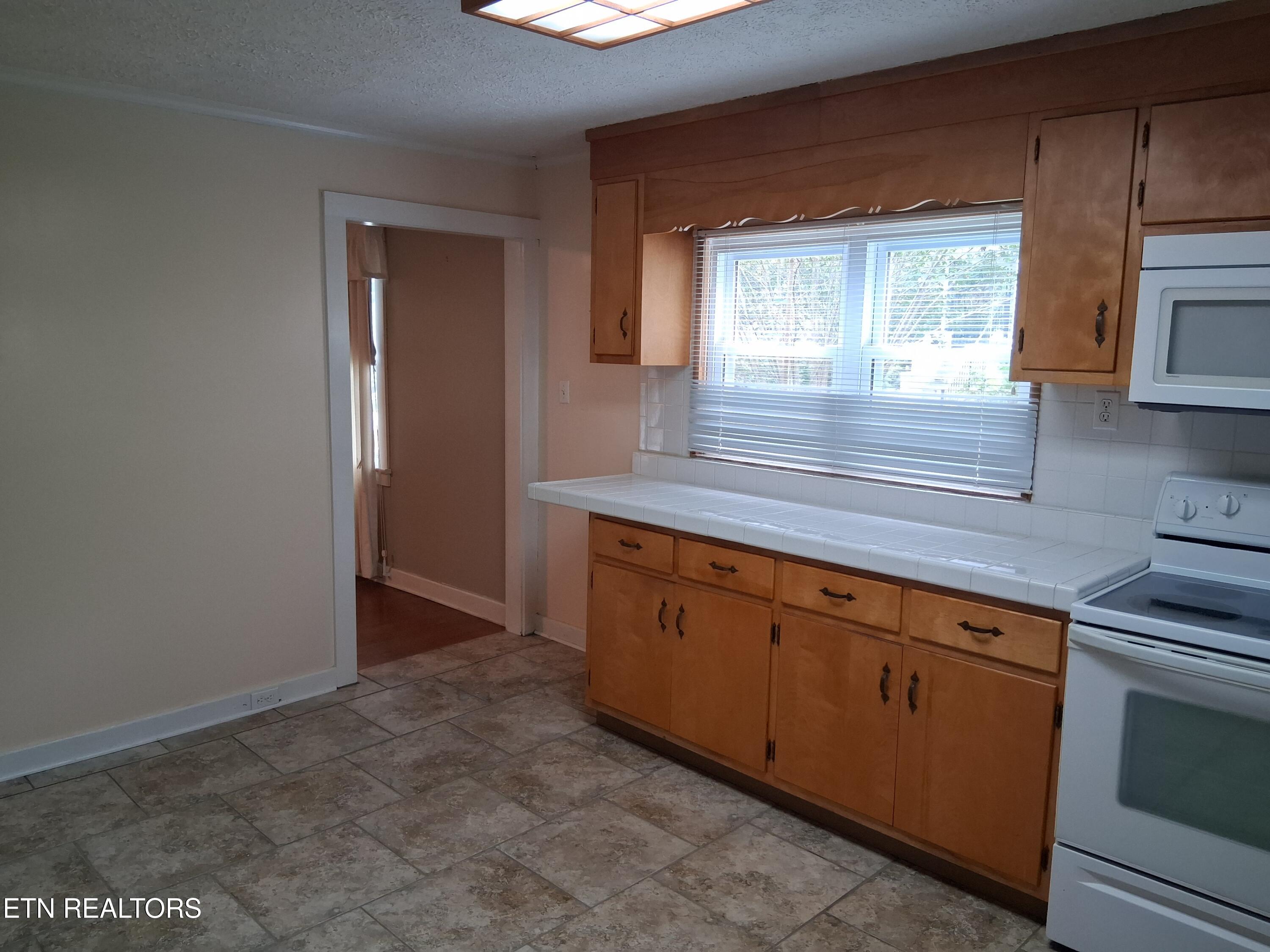 1707 Lenland Avenue Knoxville TN 37920