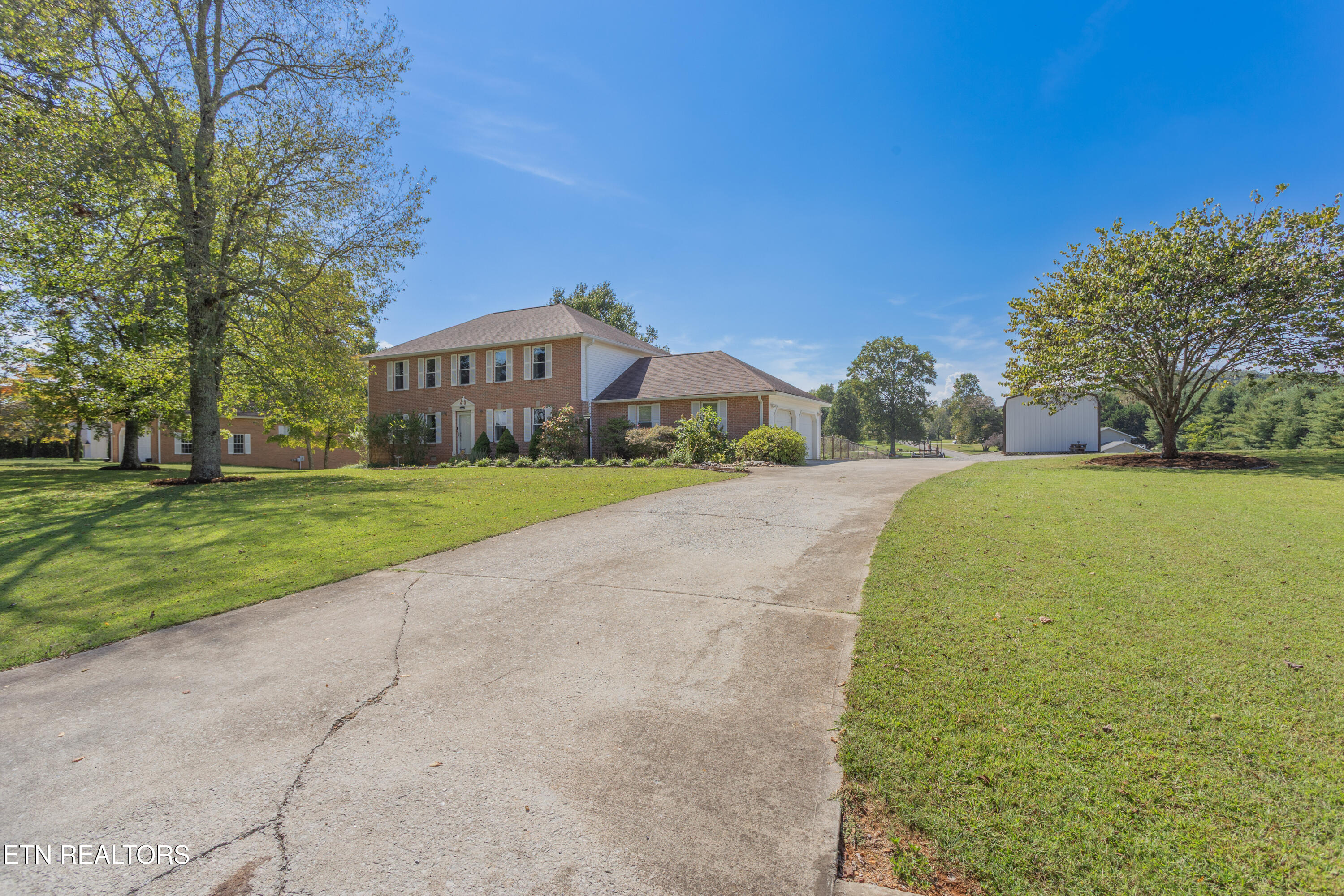 734 Bowman Bend Road Harriman TN 37748