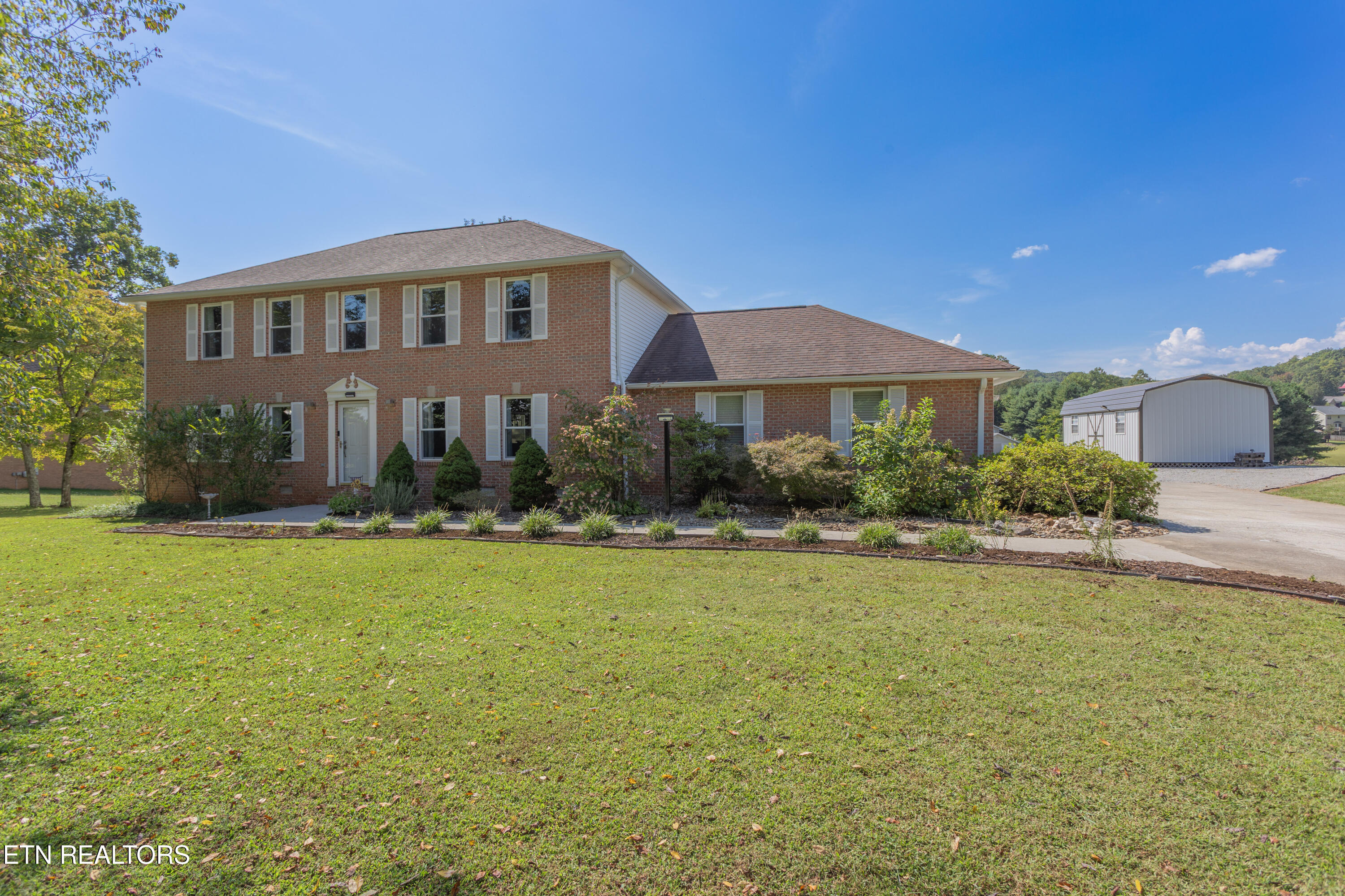 734 Bowman Bend Road Harriman TN 37748