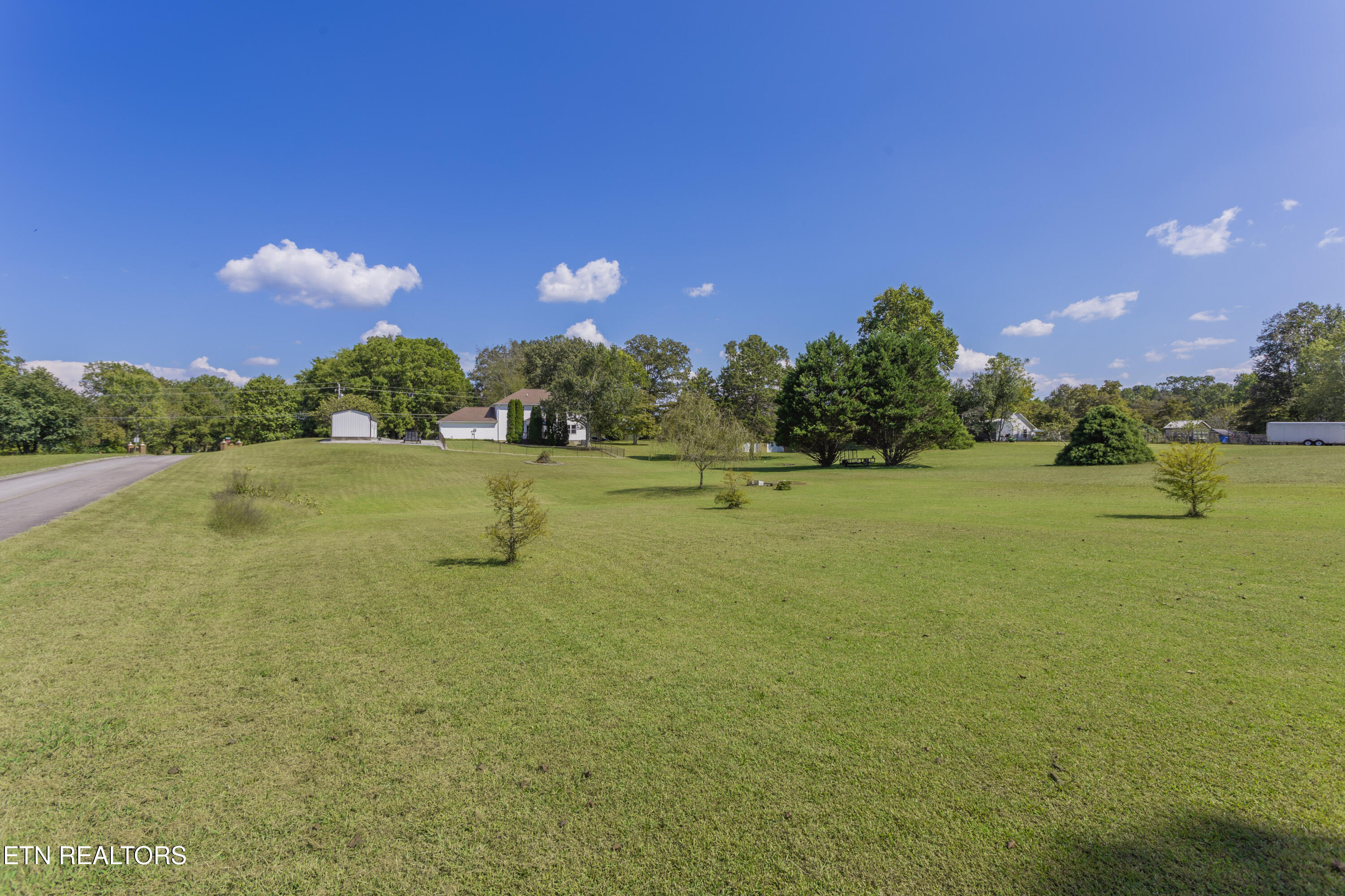 734 Bowman Bend Road Harriman TN 37748