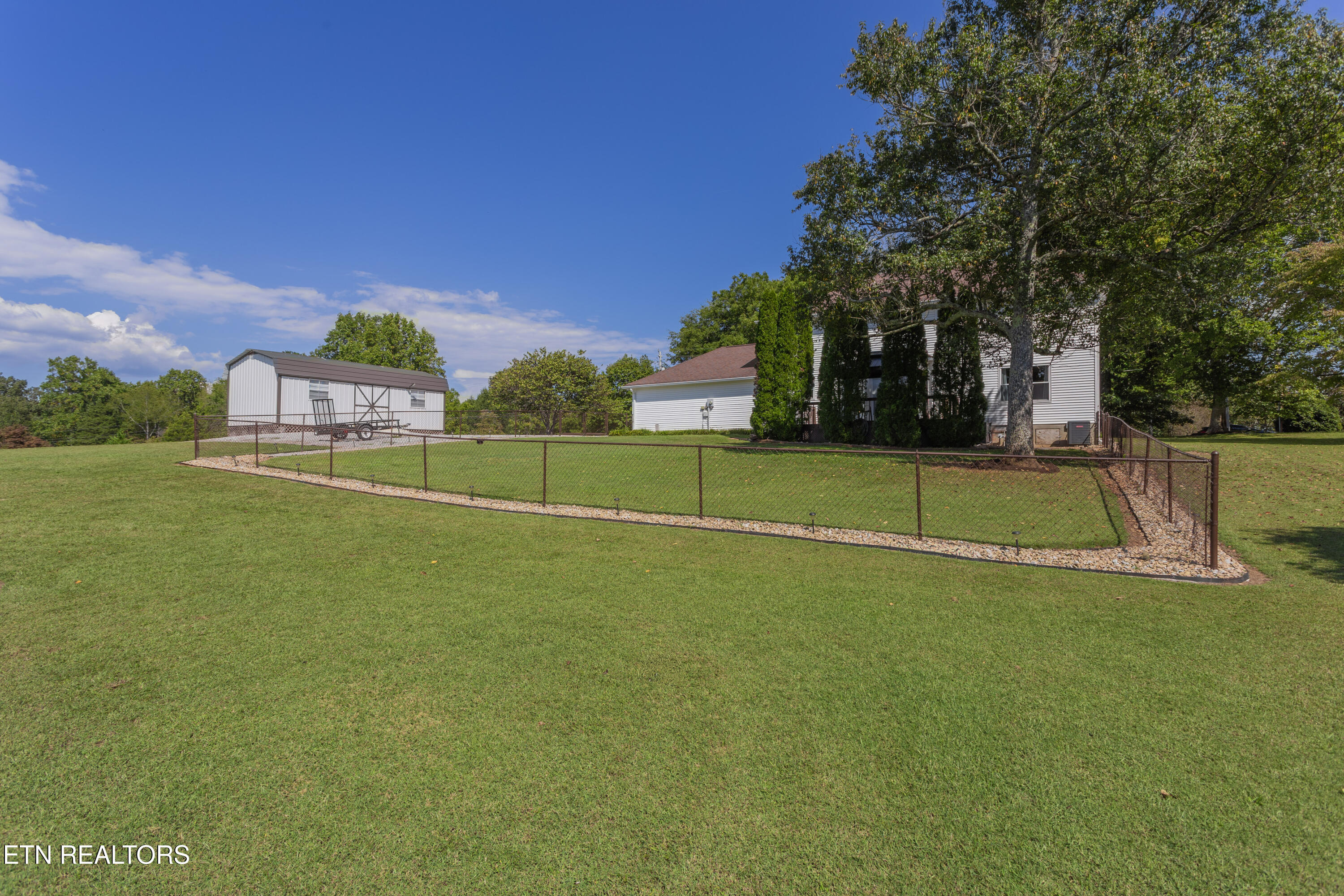 734 Bowman Bend Road Harriman TN 37748