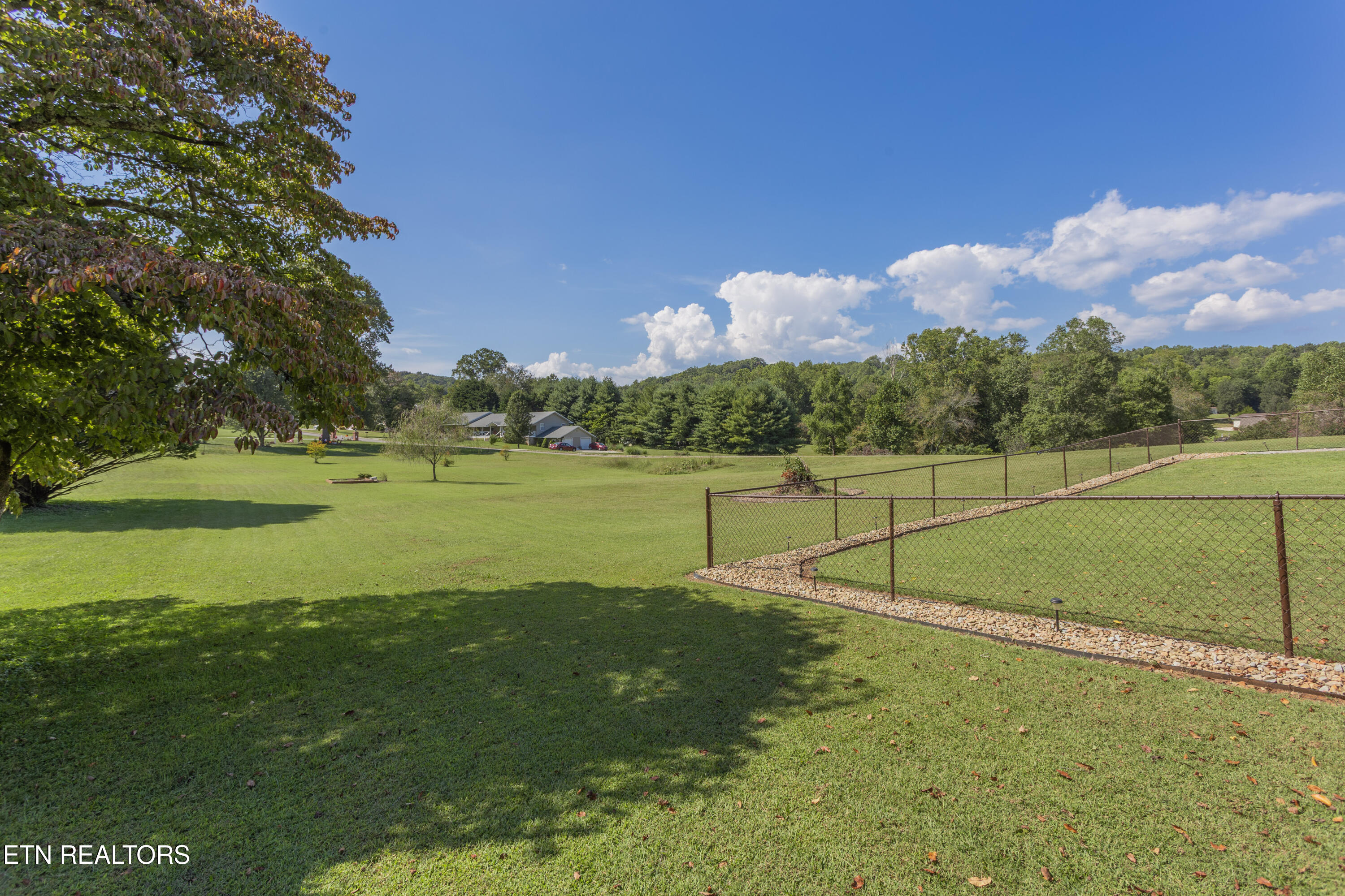 734 Bowman Bend Road Harriman TN 37748