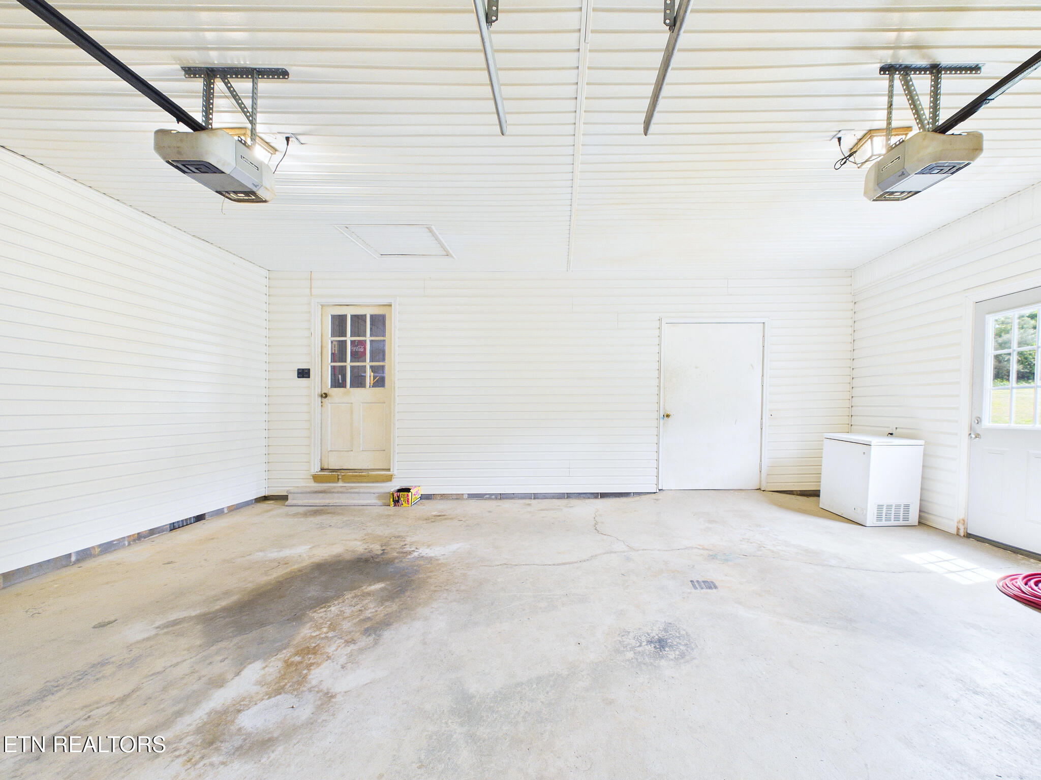 2032 Niles Ferry Road Madisonville TN 37354