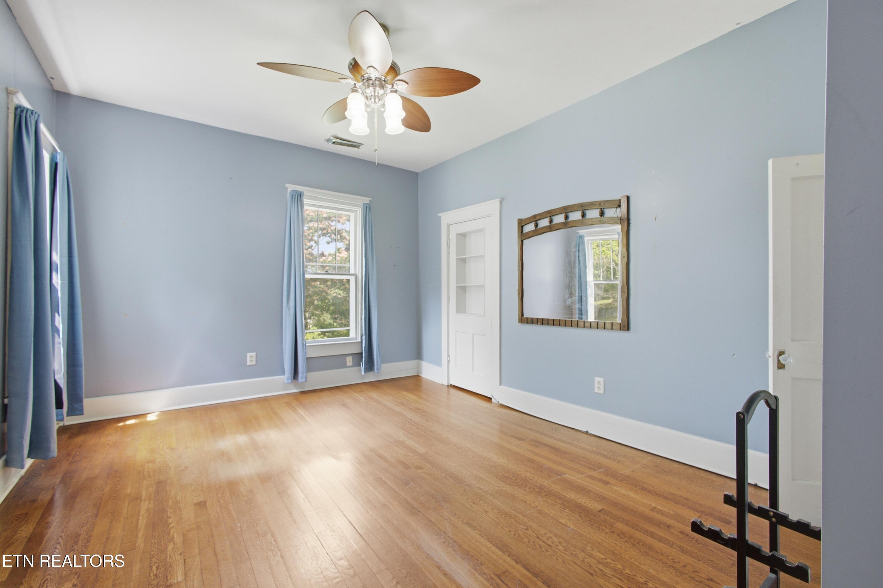 421 Cumberland Street Harriman TN 37748