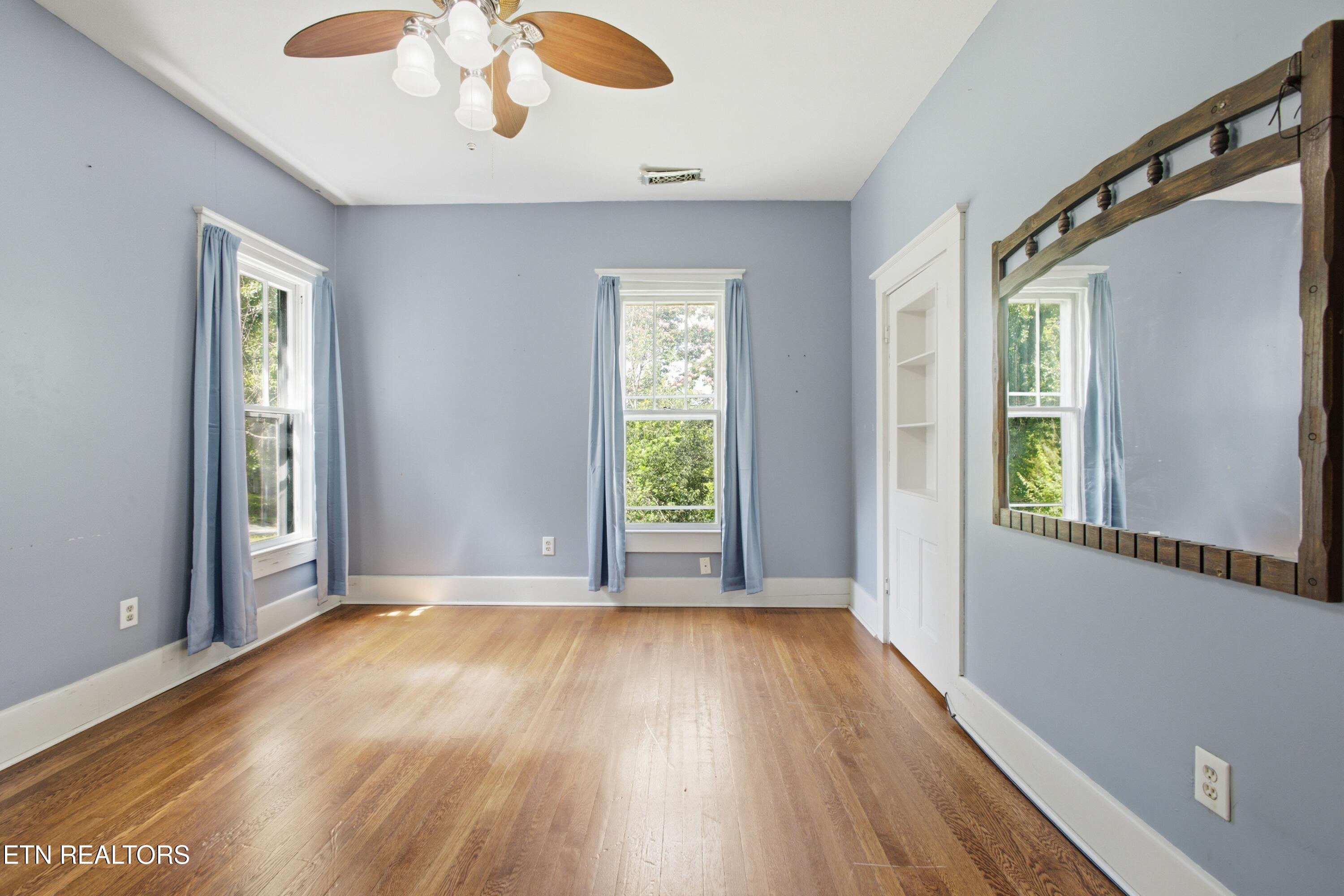 421 Cumberland Street Harriman TN 37748