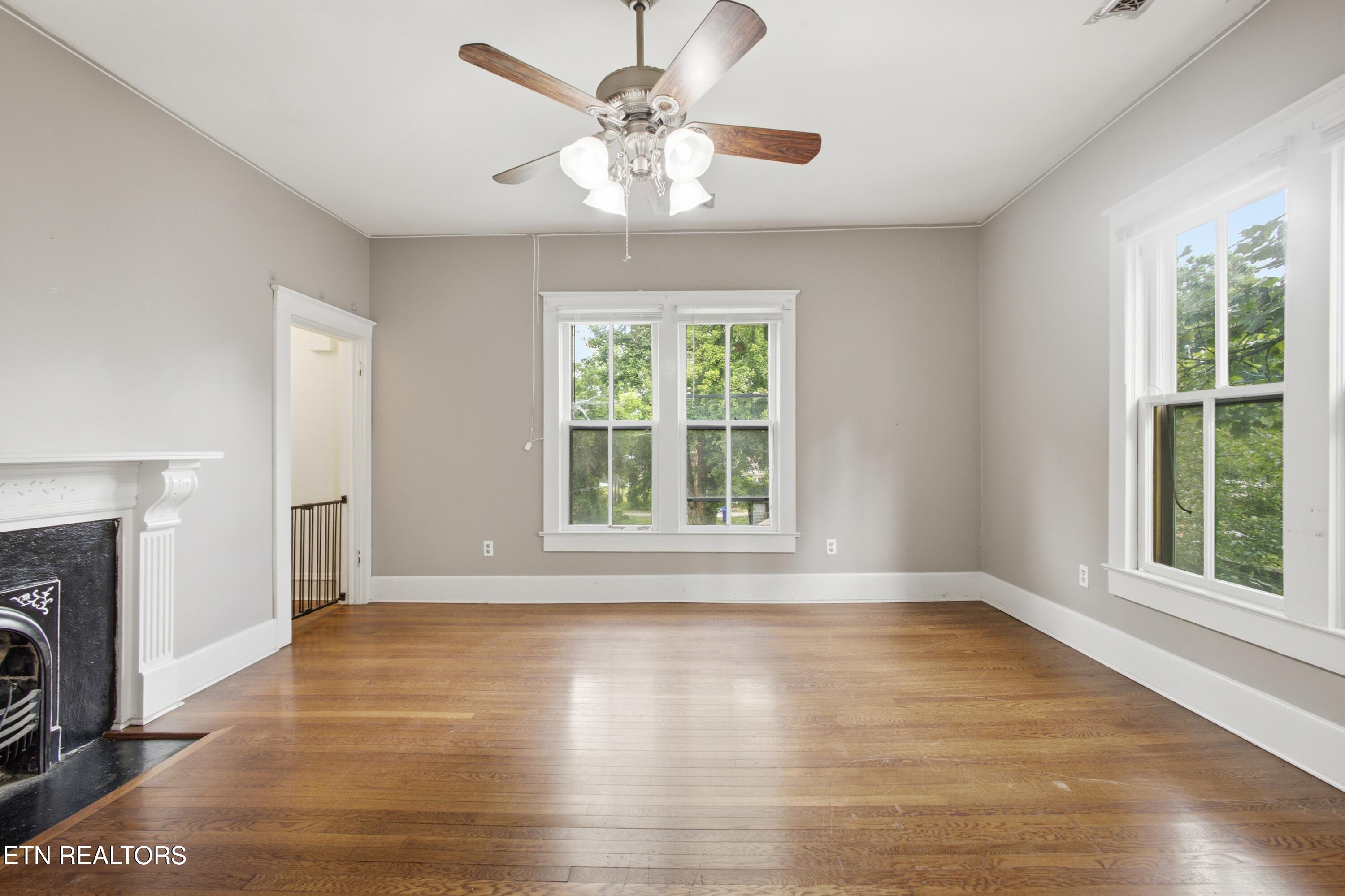 421 Cumberland Street Harriman TN 37748