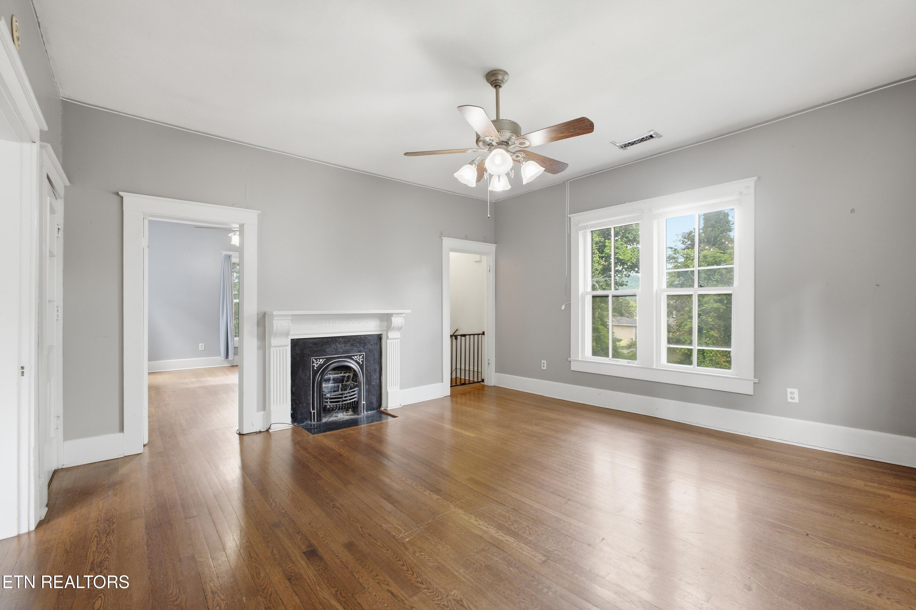 421 Cumberland Street Harriman TN 37748