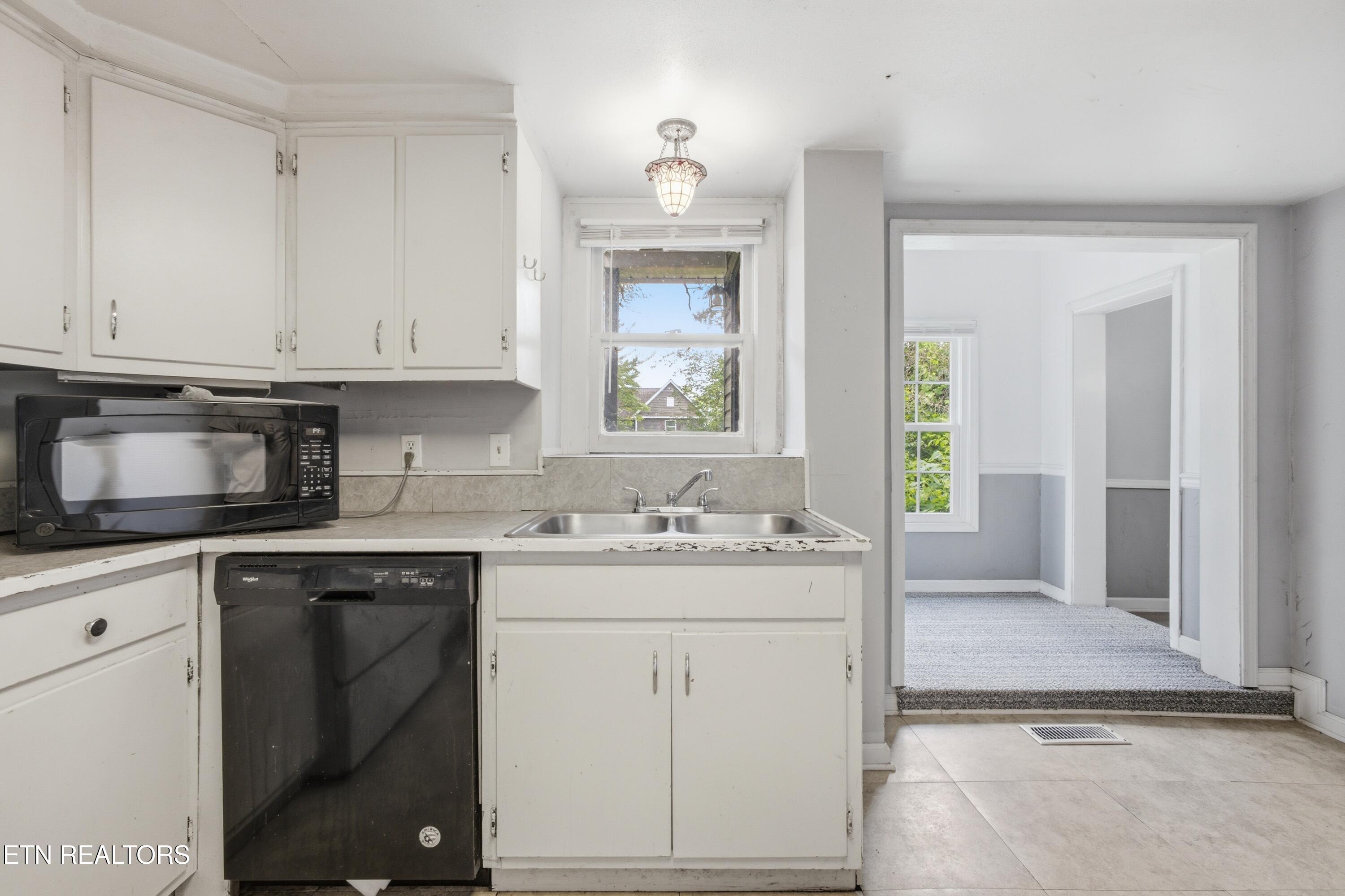 421 Cumberland Street Harriman TN 37748