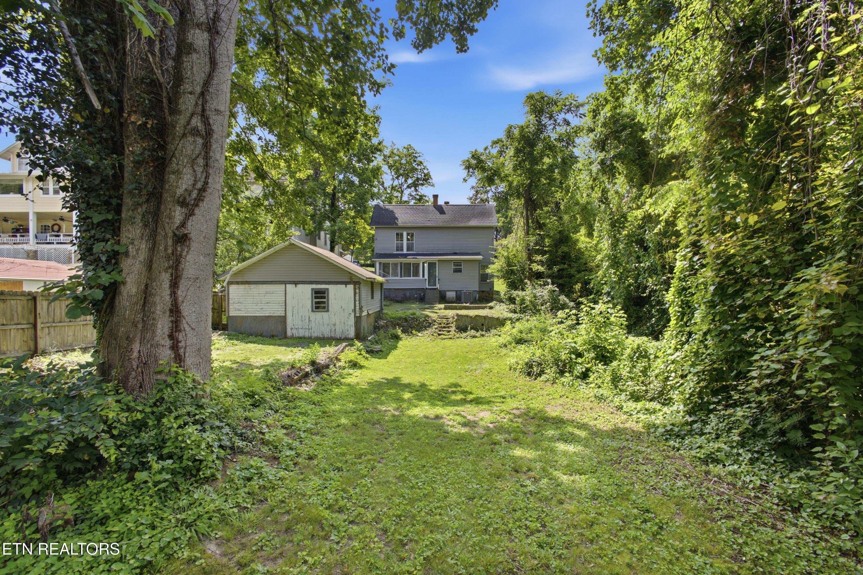 421 Cumberland Street Harriman TN 37748