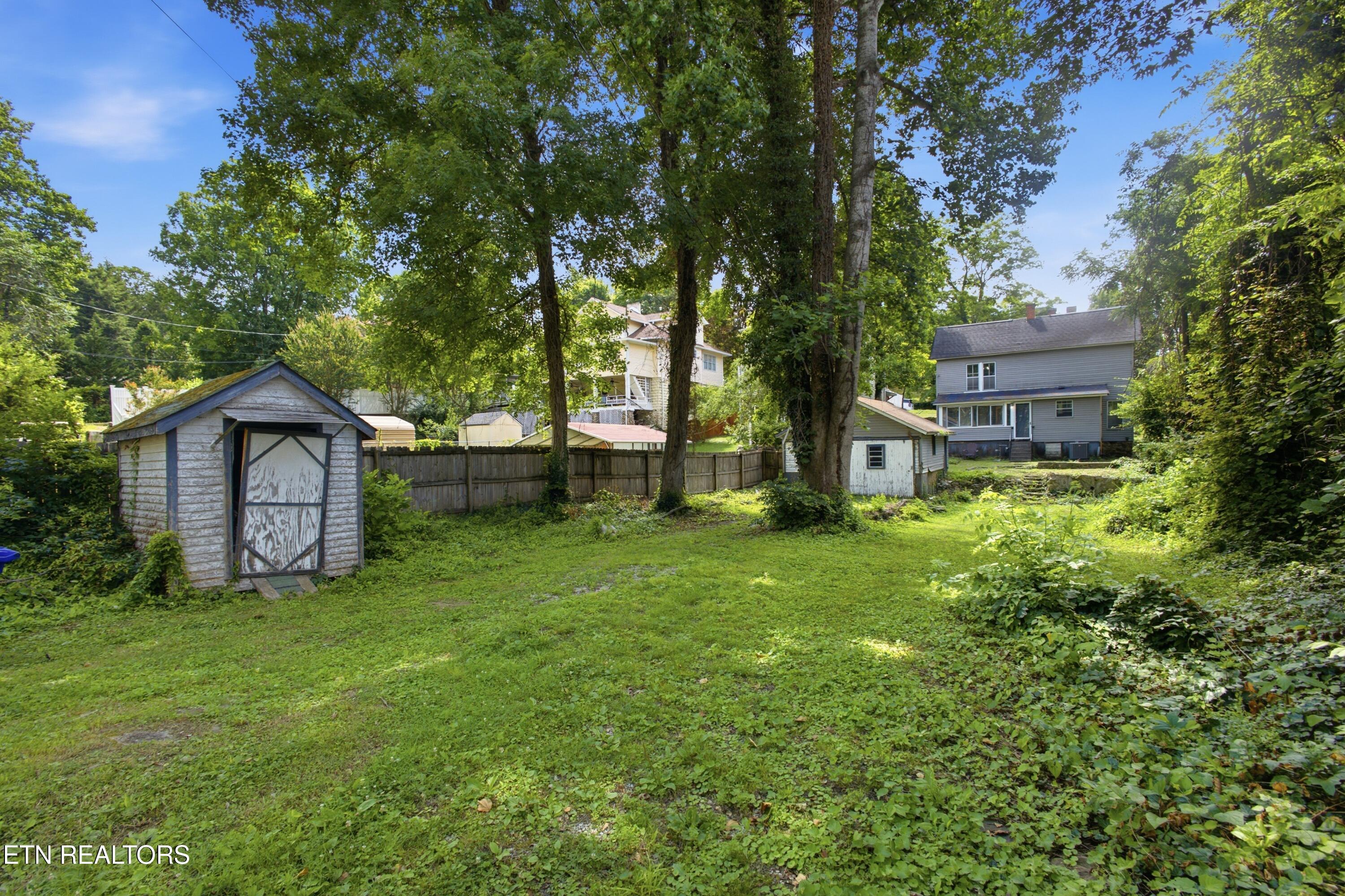 421 Cumberland Street Harriman TN 37748