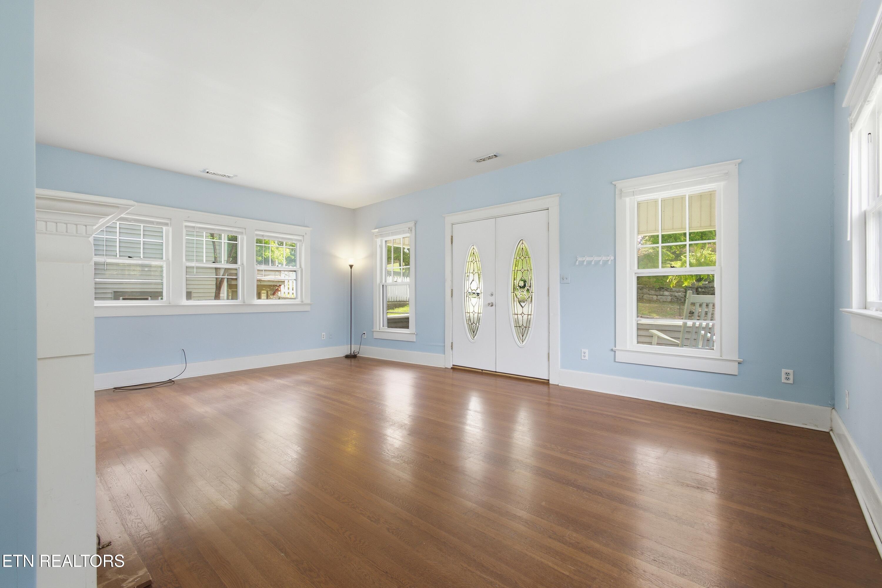 421 Cumberland Street Harriman TN 37748