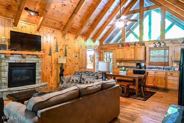 909 Ridgefield Drive Sevierville TN 37876