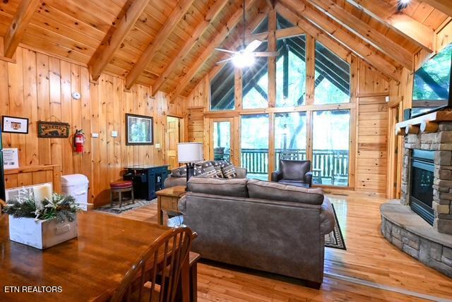 909 Ridgefield Drive Sevierville TN 37876